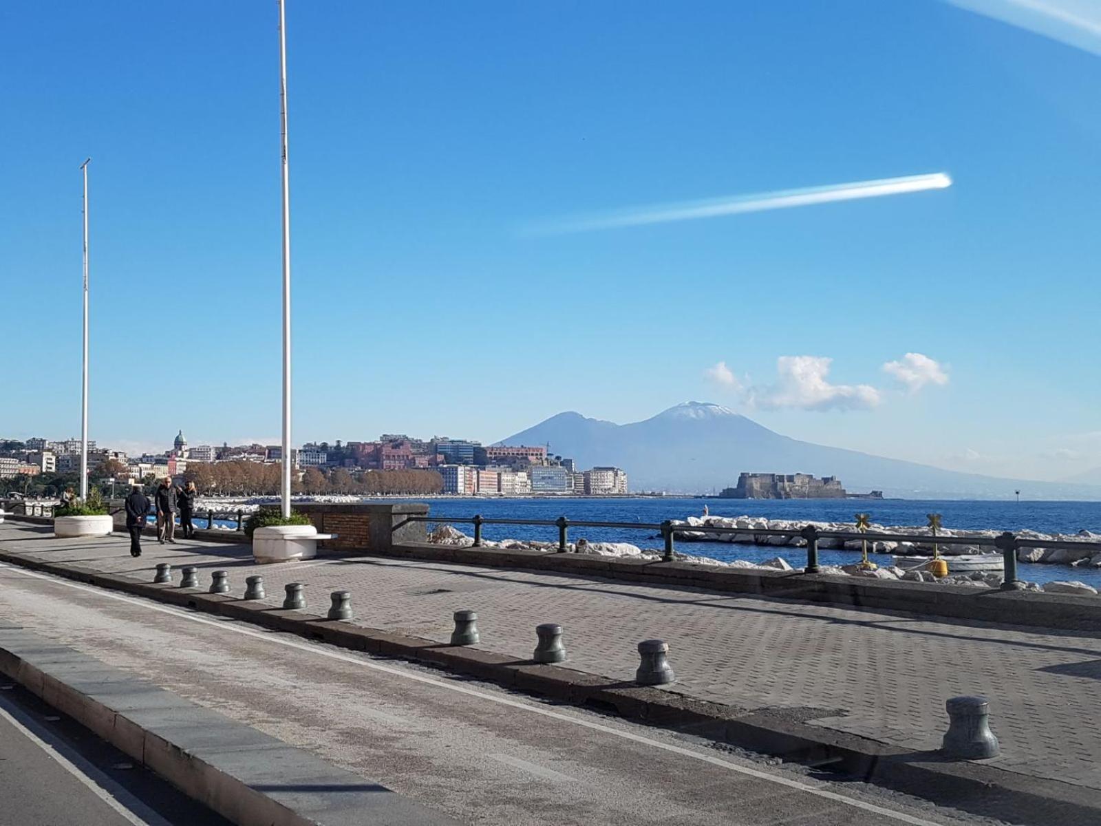 Napoli Lungomare Caracciolo Mon Amour