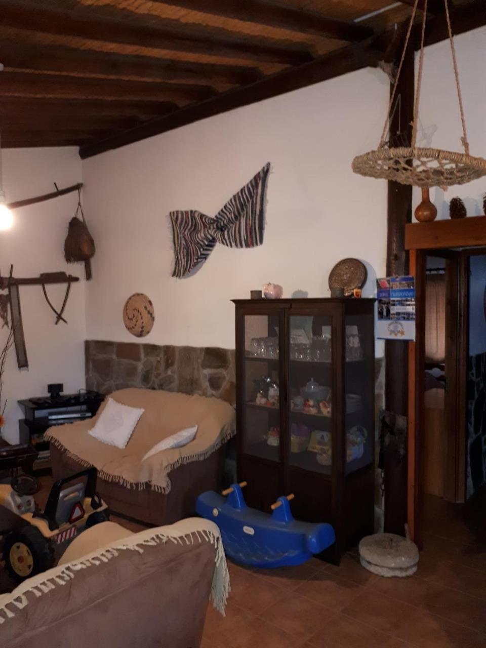 Agrompelo House