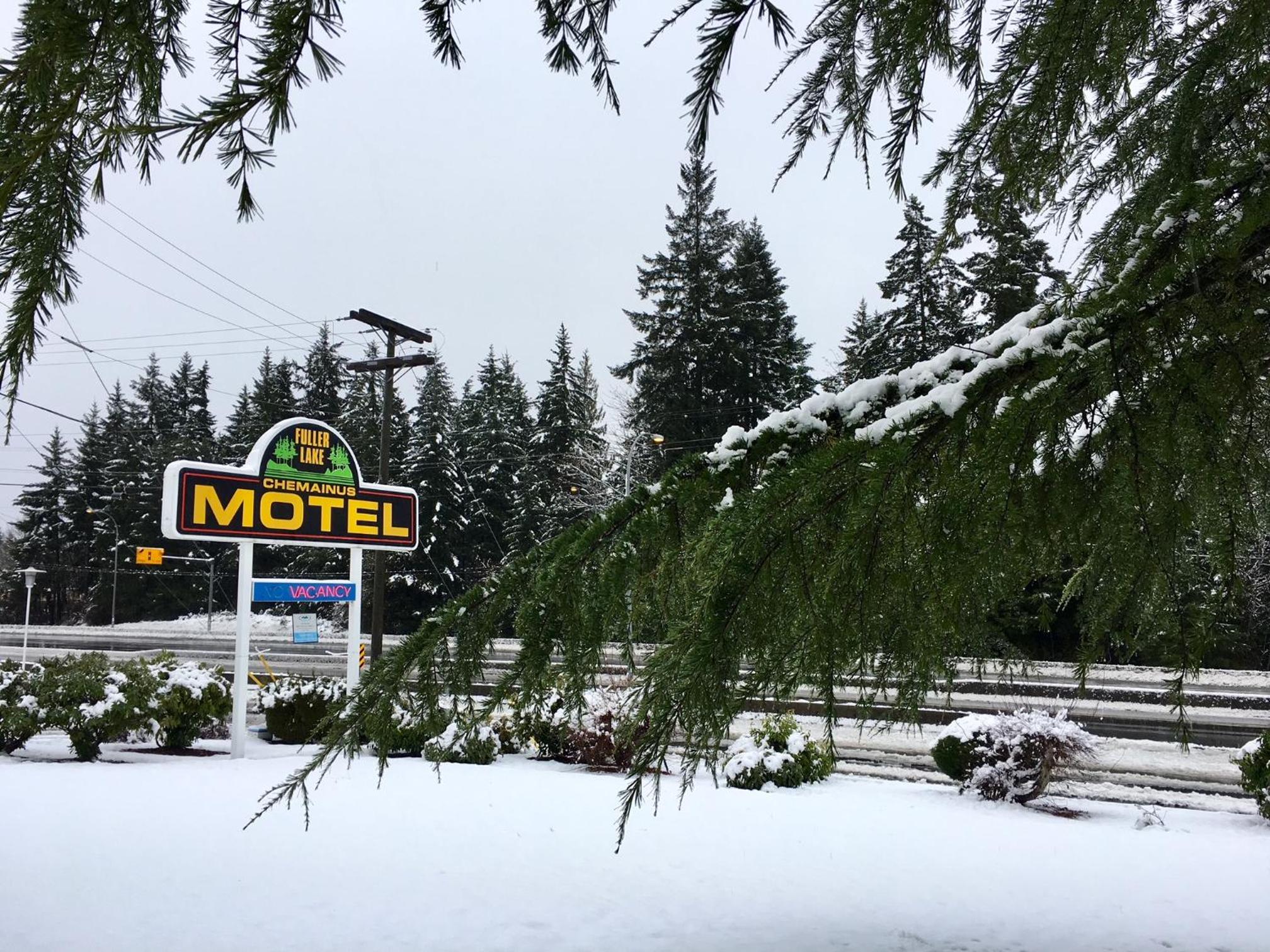 Fuller Lake Chemainus Motel