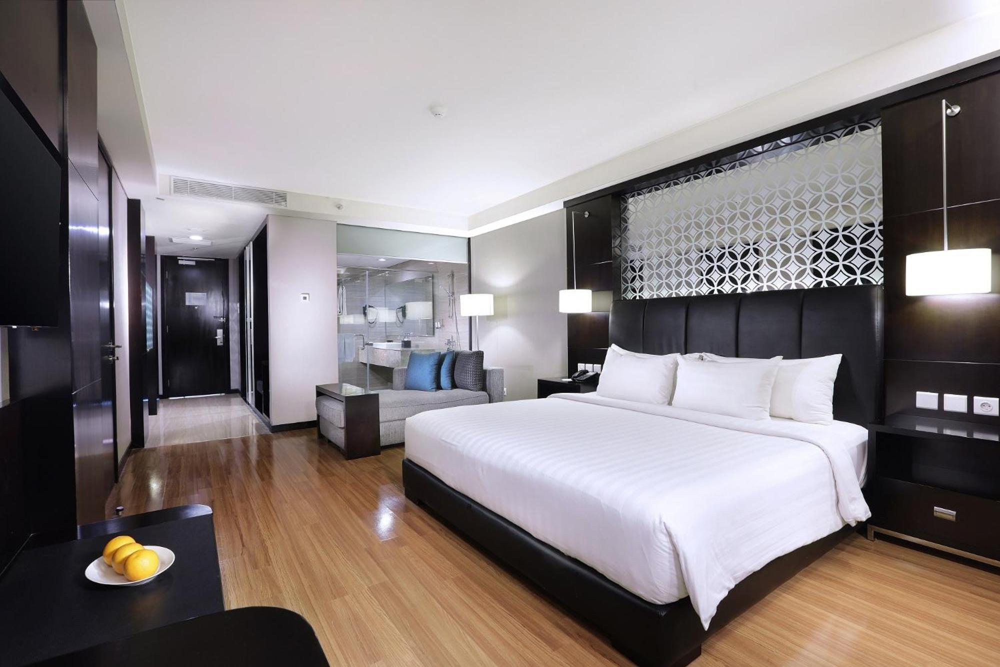 Solo Vacations - The Alana Hotel  Convention Center Solo by ASTON - Property Image 6