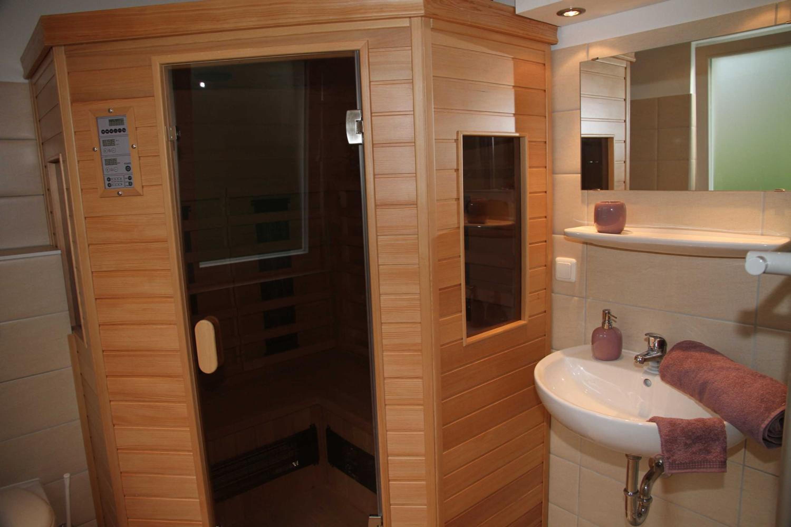 Ferienhaus Insel Rügen Strandhaus Bernstein Sauna Whirlpool