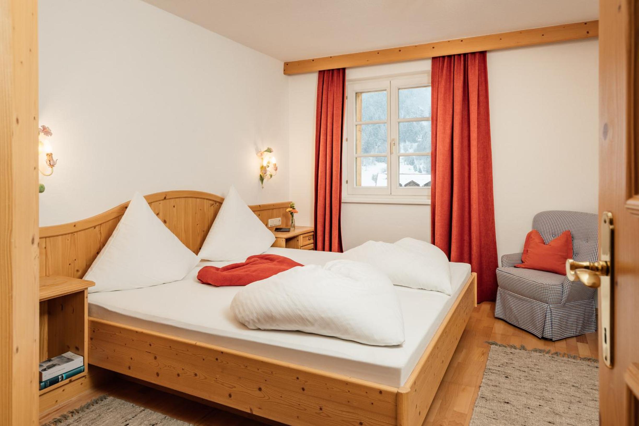 Murrmel Apartments