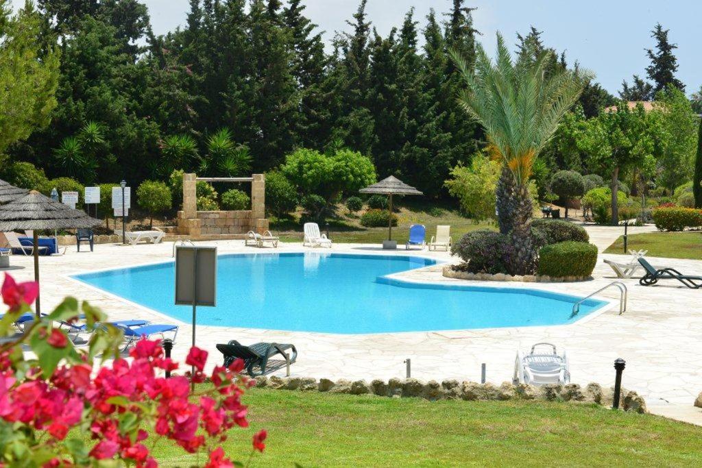 Limnaria Villas Sunny Garden Apartment