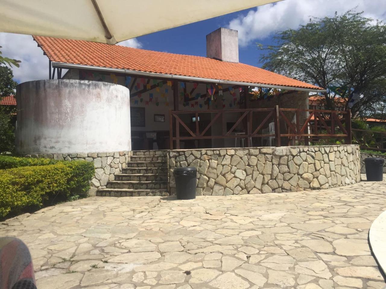 Casa de Luxo com 3 Suites no Condominio Horizonte da Serra 1 em Gravatá