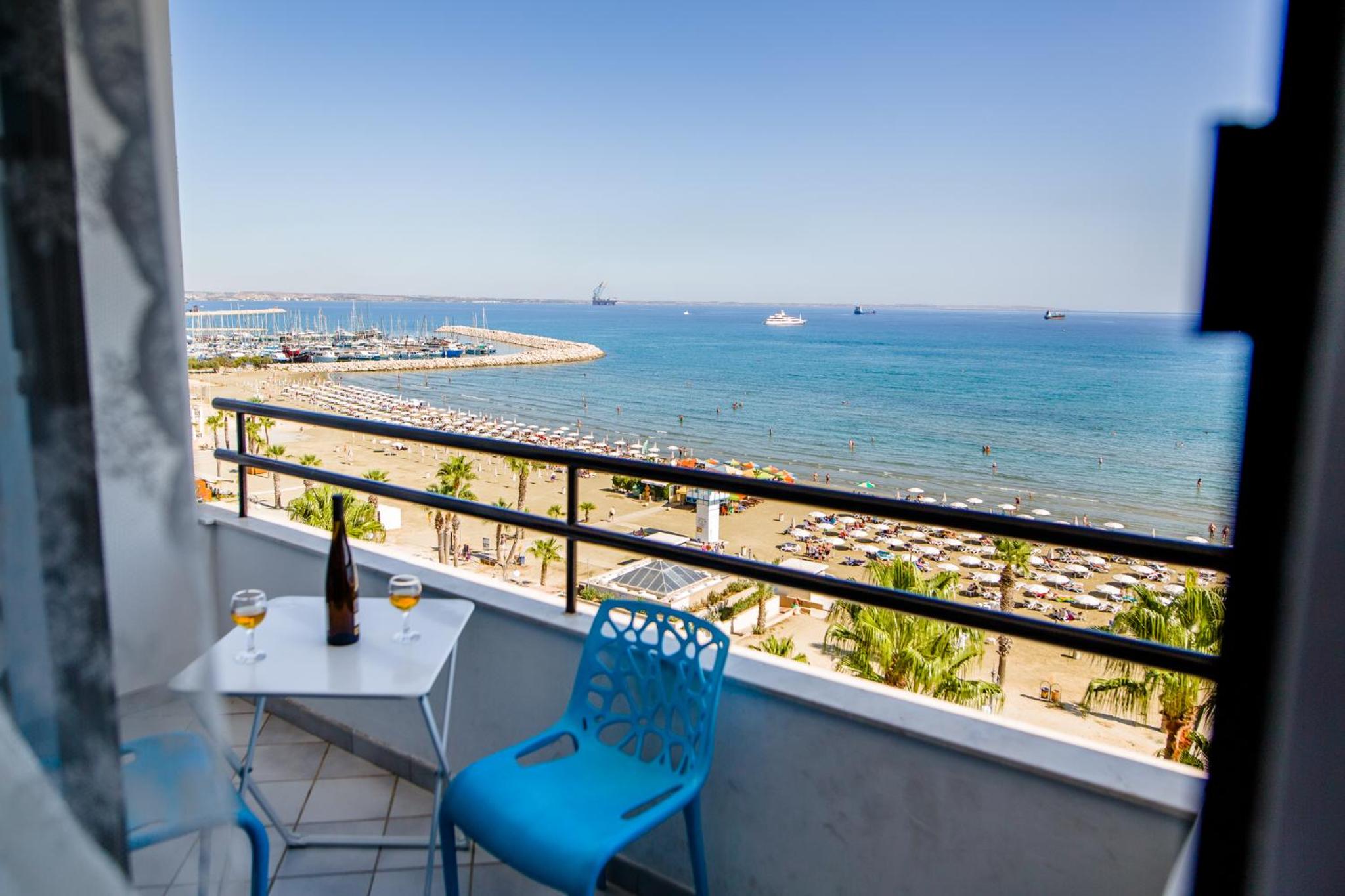Krasas Beach Apts