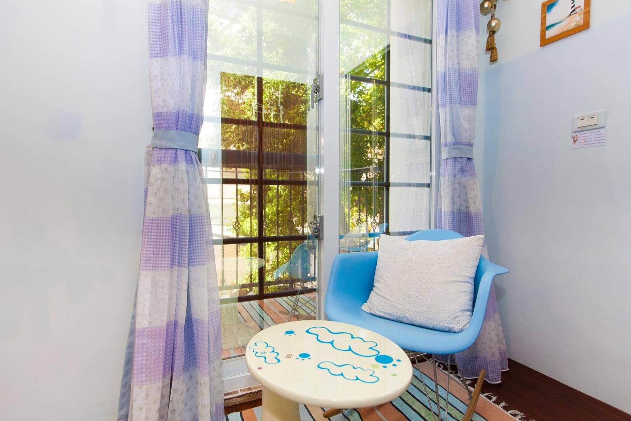 White Cotton Candy Homestay
