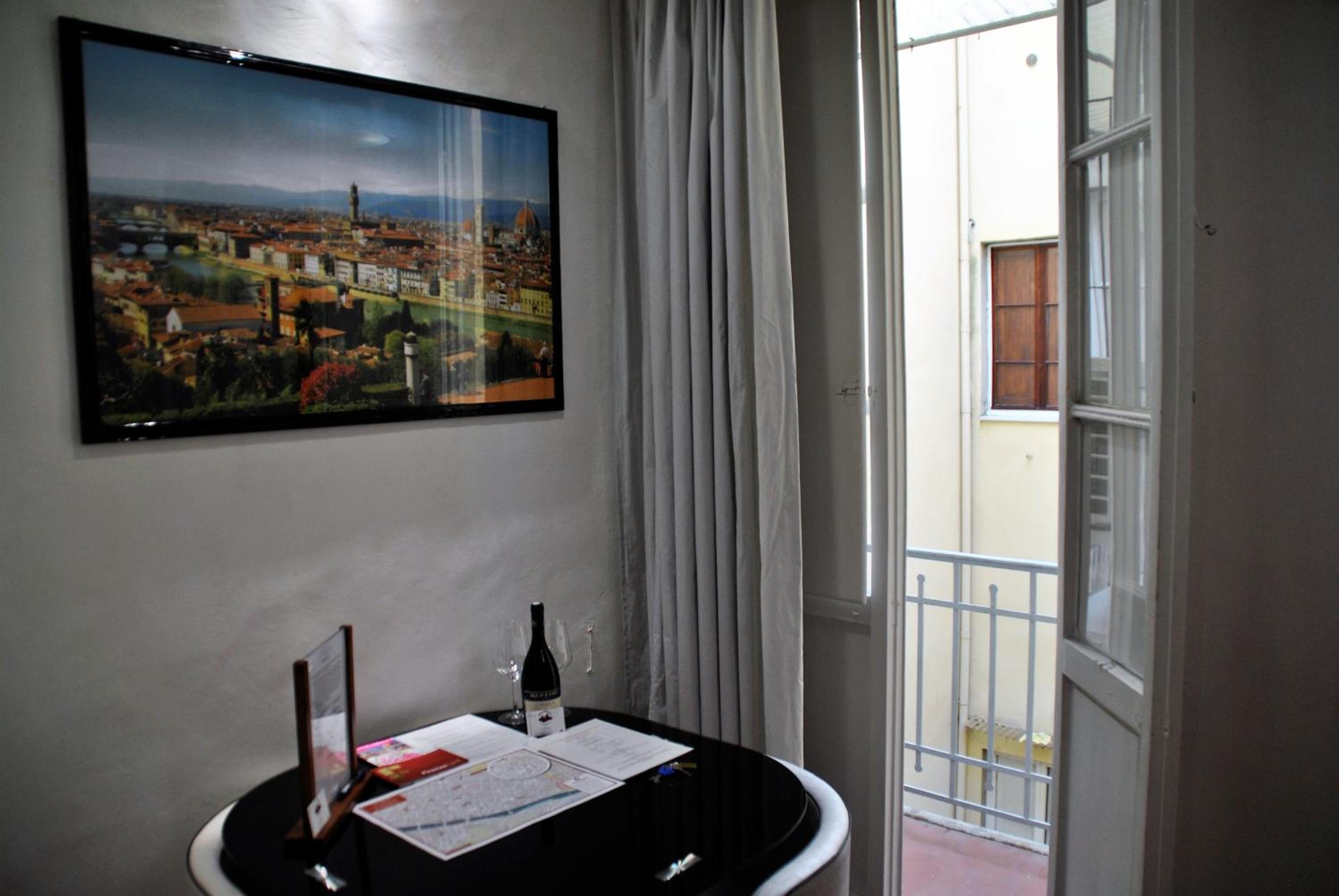 Firenze Suite Servi