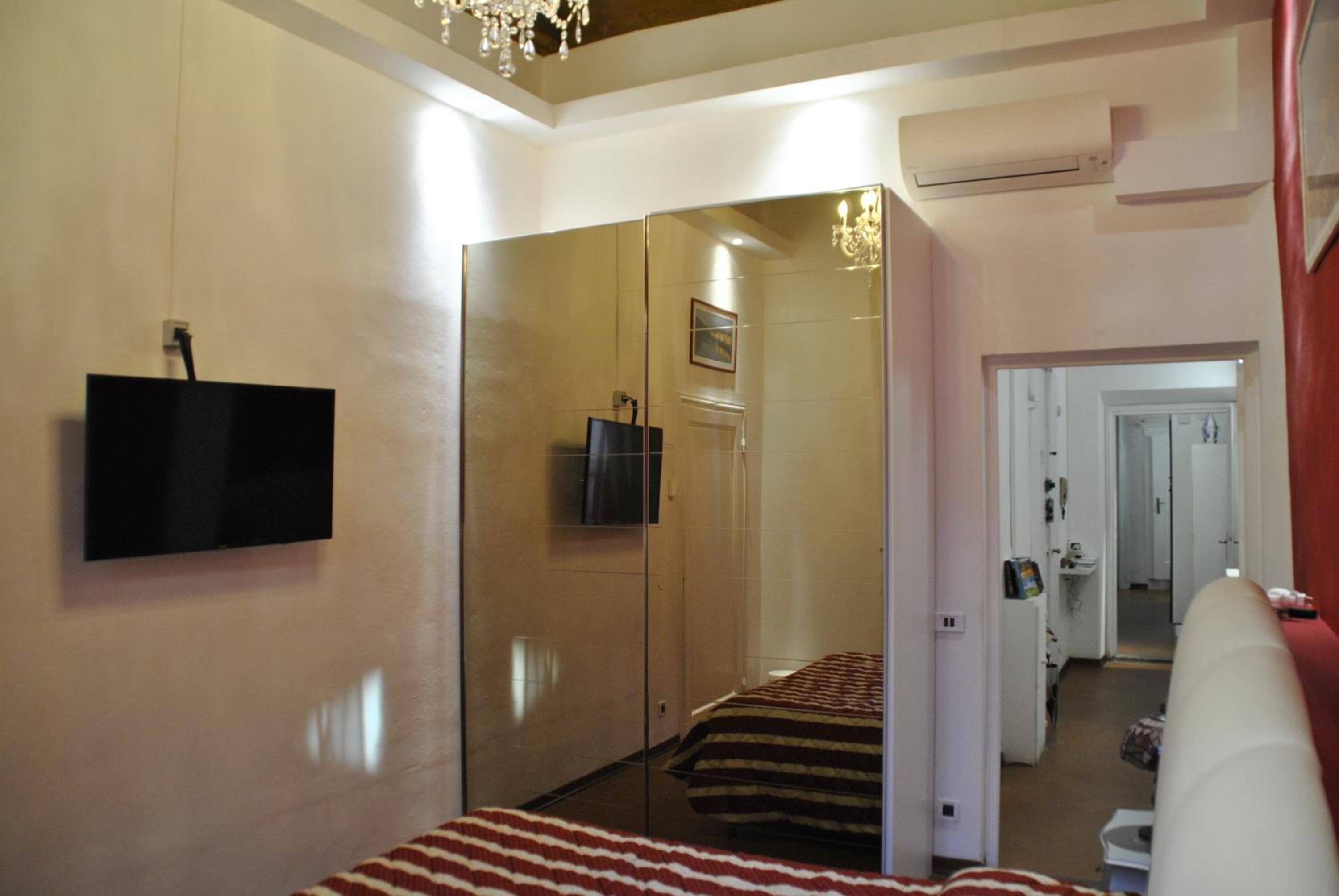 Firenze Suite Servi