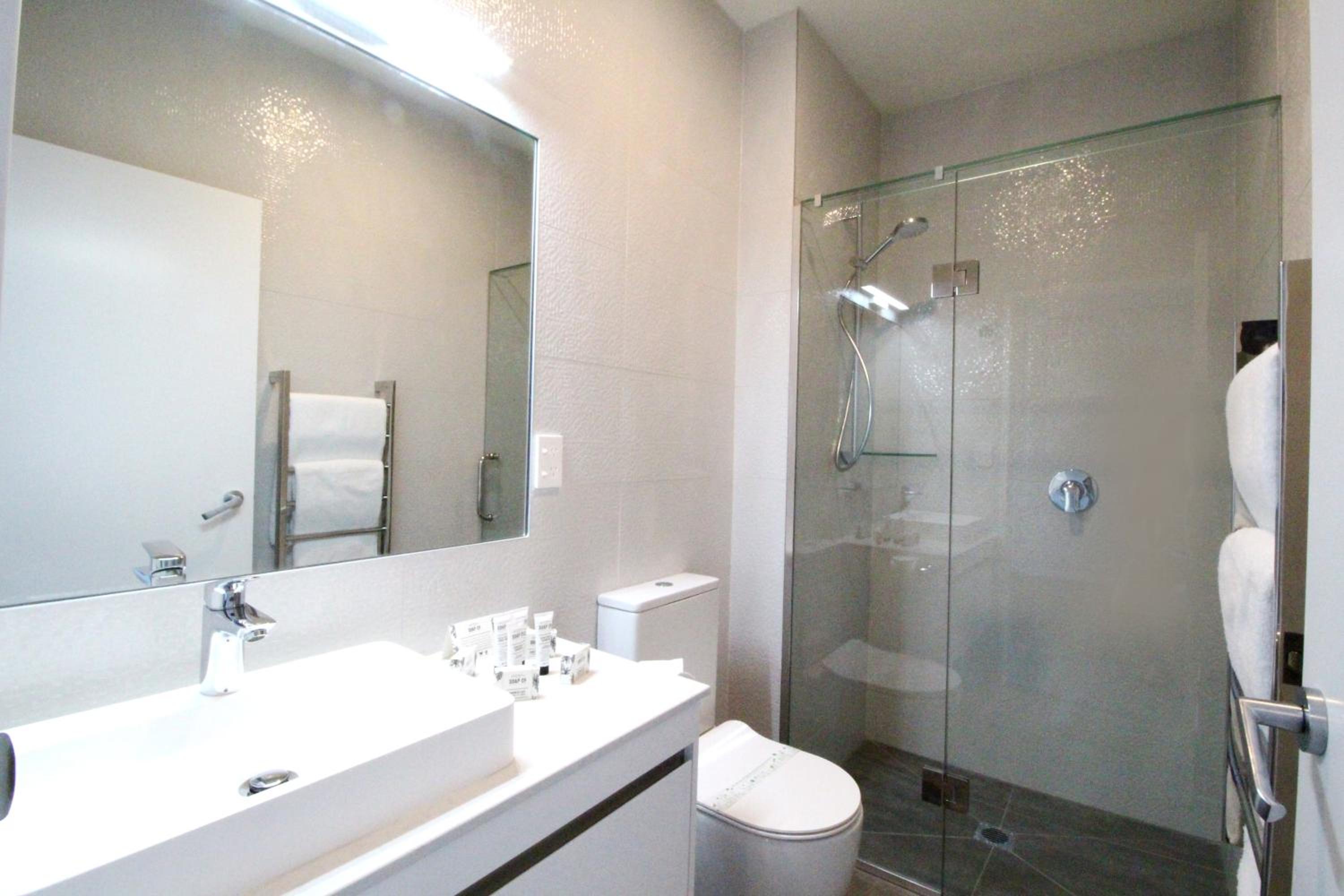 FERNZ Motel & Apartments Birkenhead