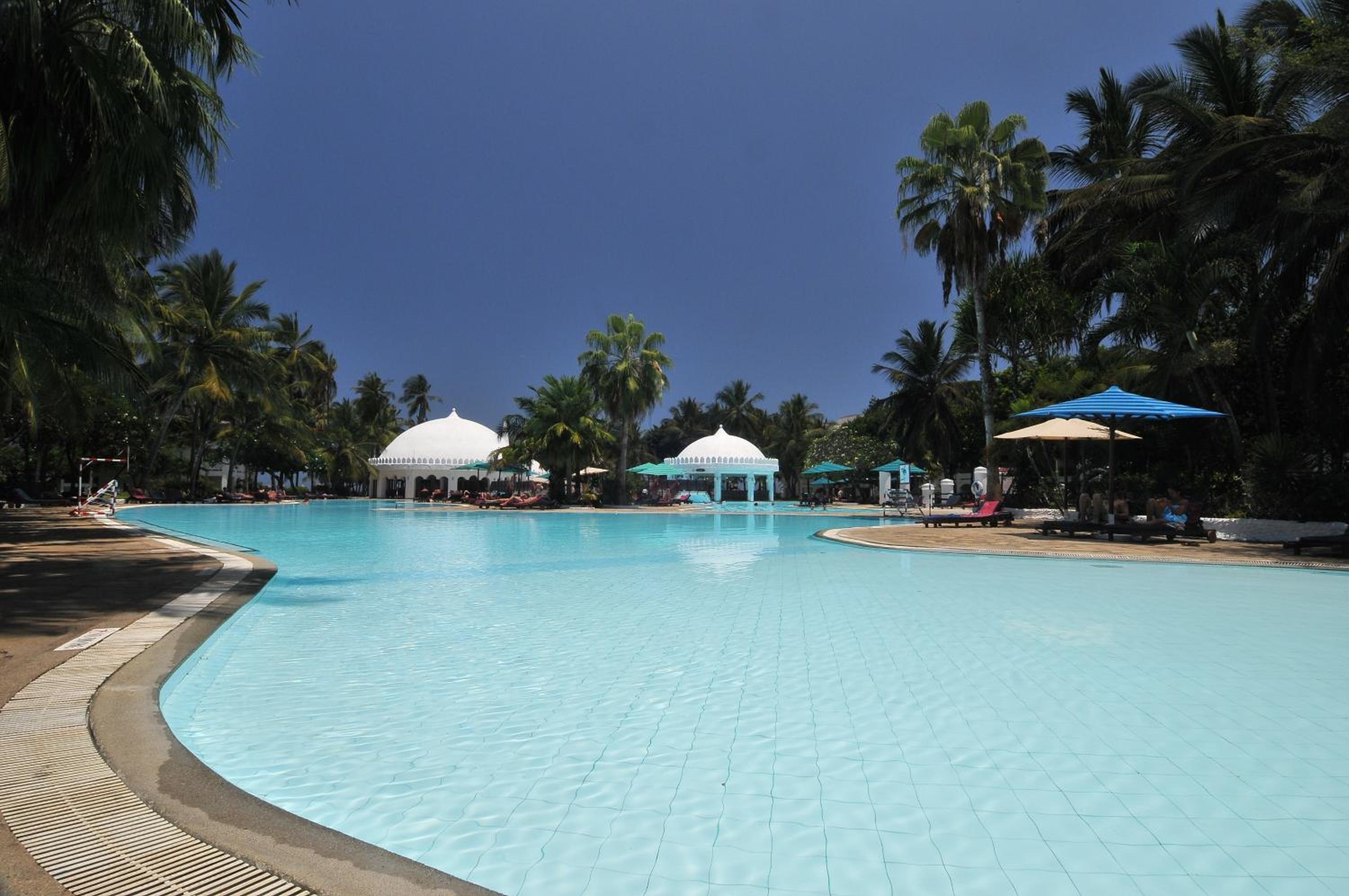 Southern Palms Beach Resort