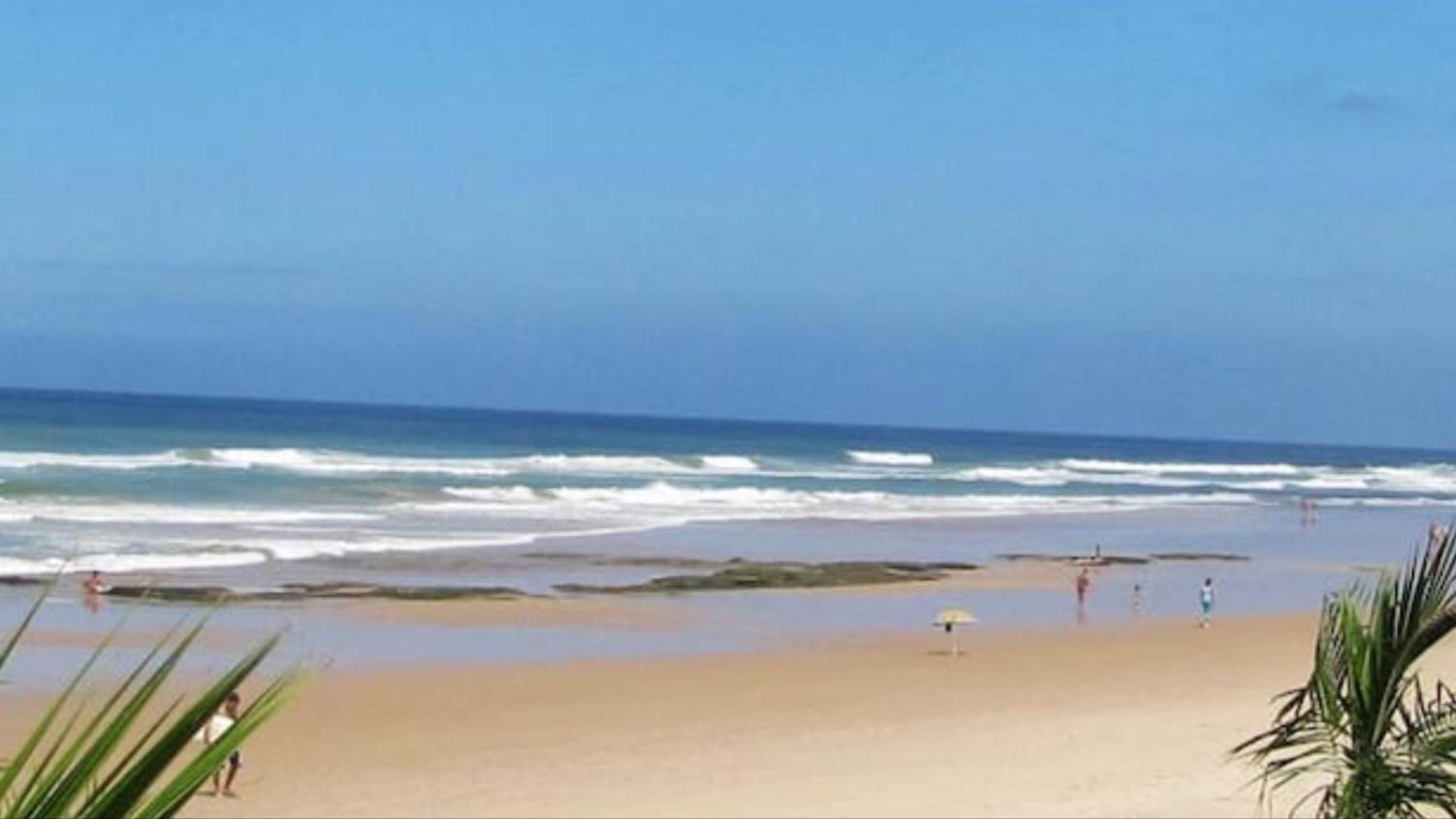 Chale 09 - Mamelucos em Frente A Praia de Ipitanga Salvador Bahia