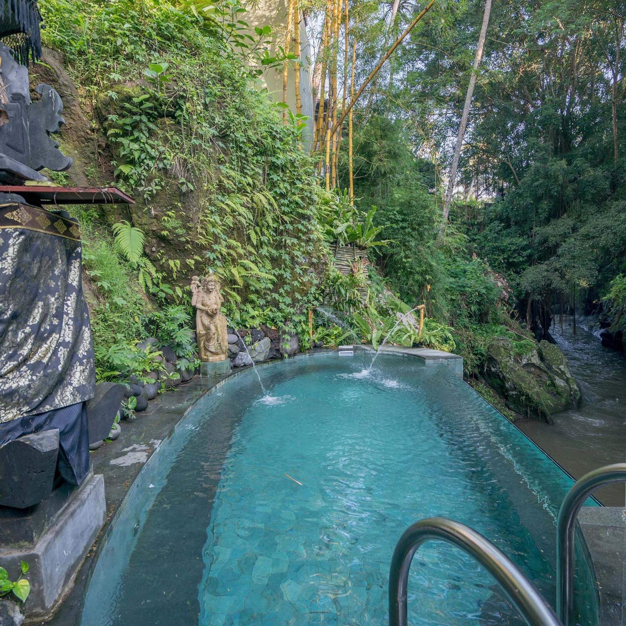 SereS Springs Resort & Spa, Singakerta