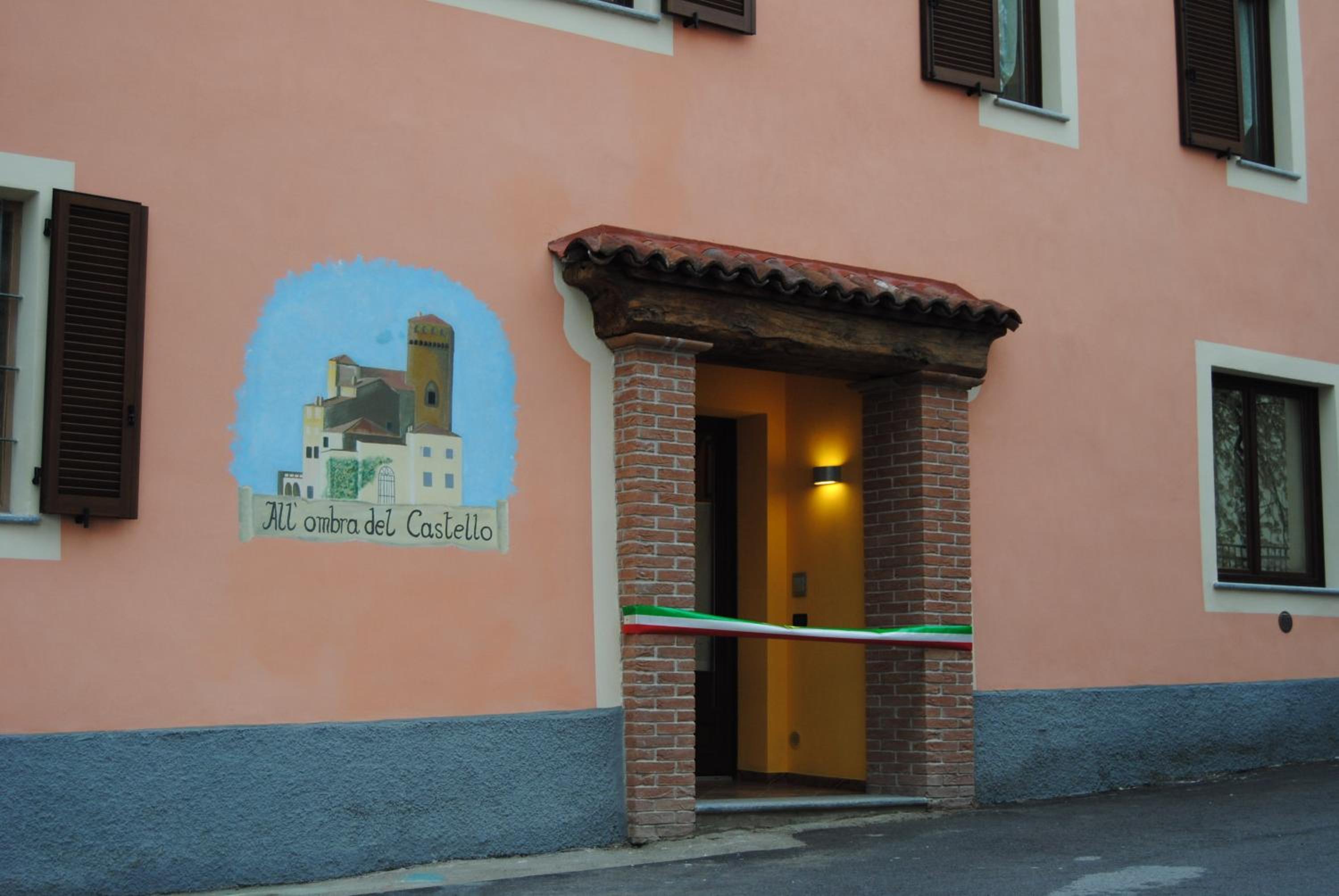 All'Ombra del Castello
