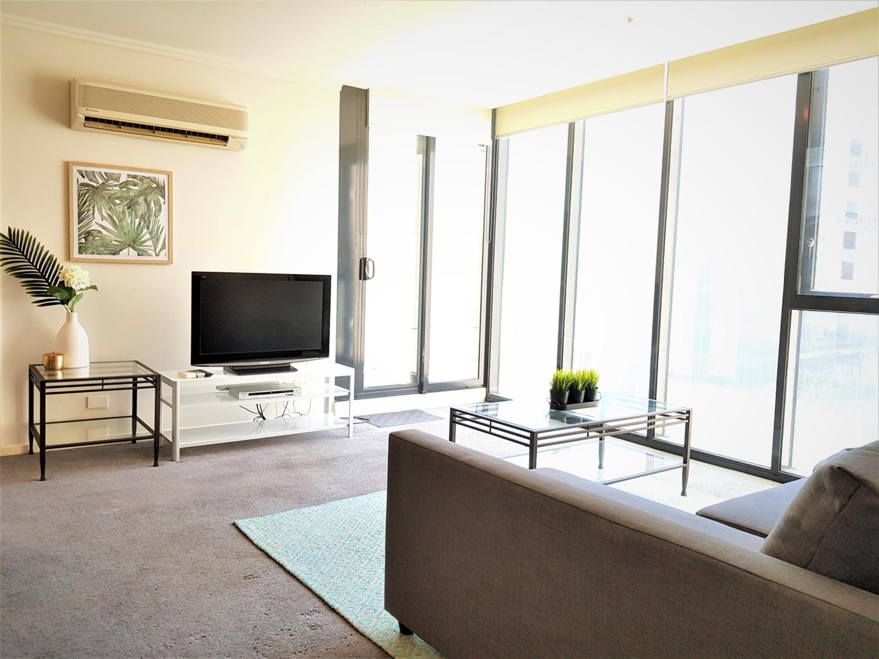 ReadySet Apartments at Sentinel