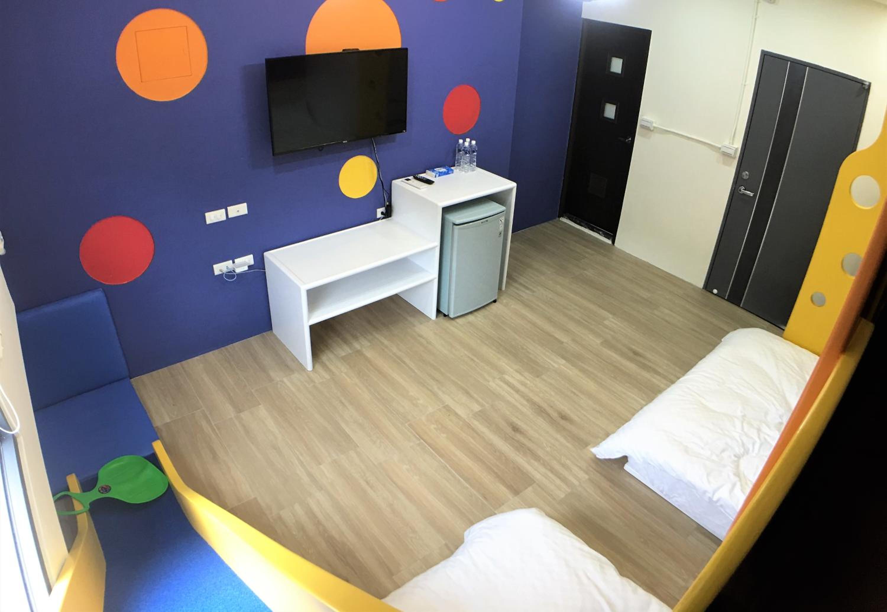 23 Here B&B
