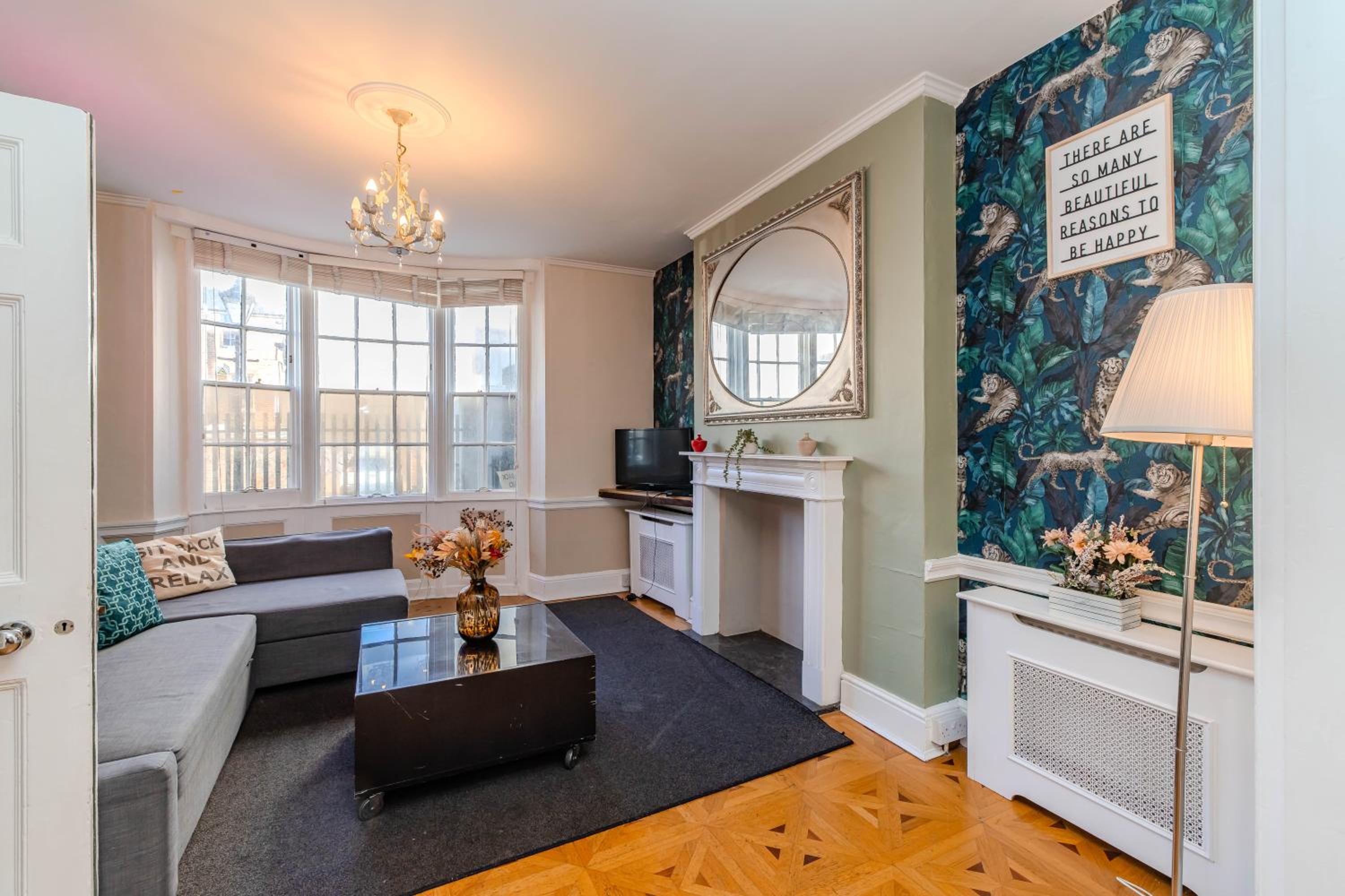 Spacious Brighton Beach Town House I Stag Do & Hen Party Welcome