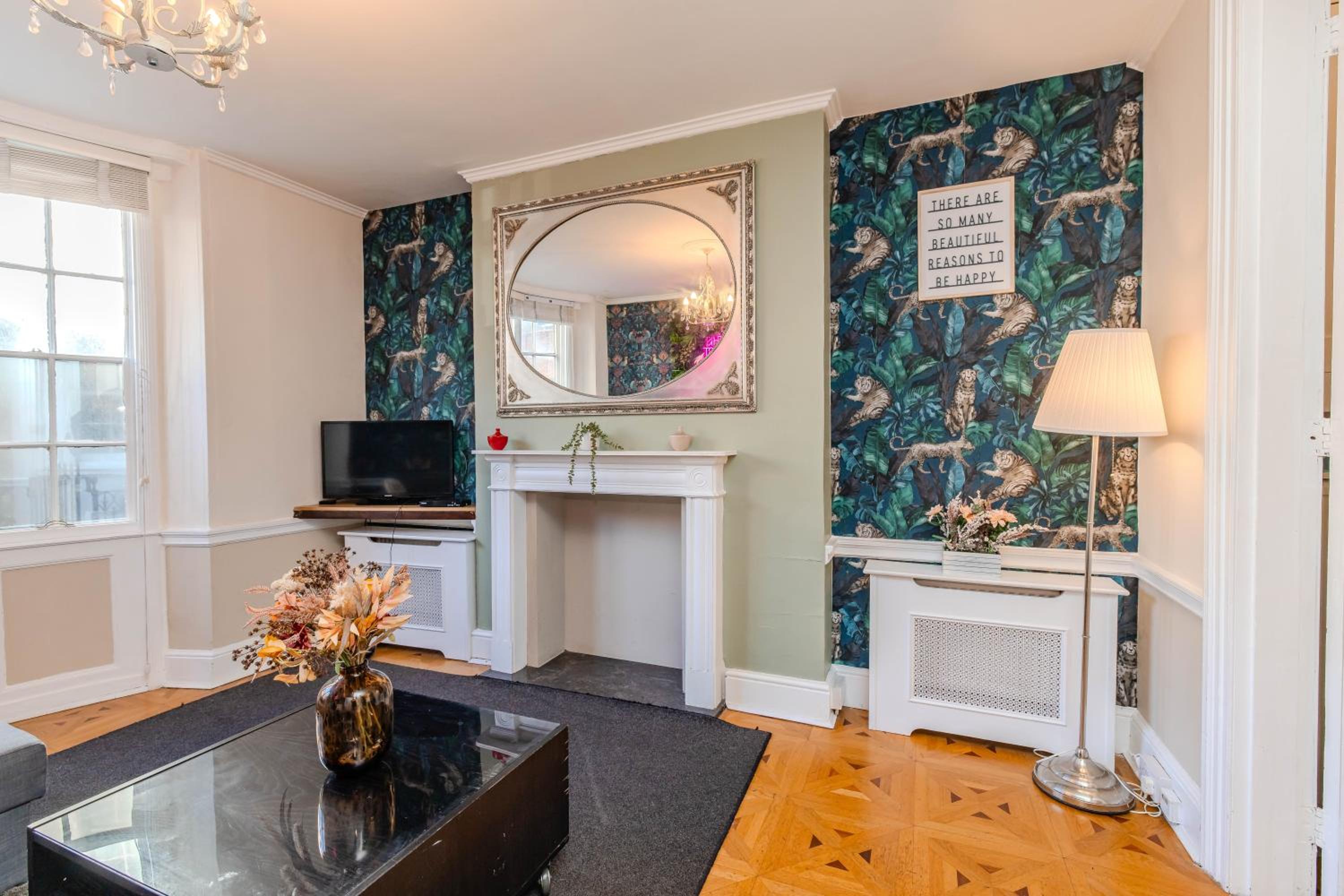 Spacious Brighton Beach Town House I Stag Do & Hen Party Welcome