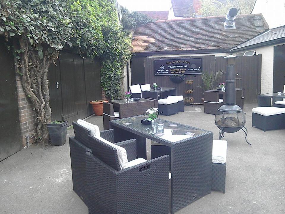 The Queens Head
