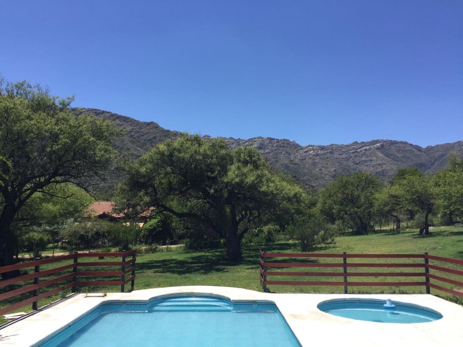 Complejo Arlington Village