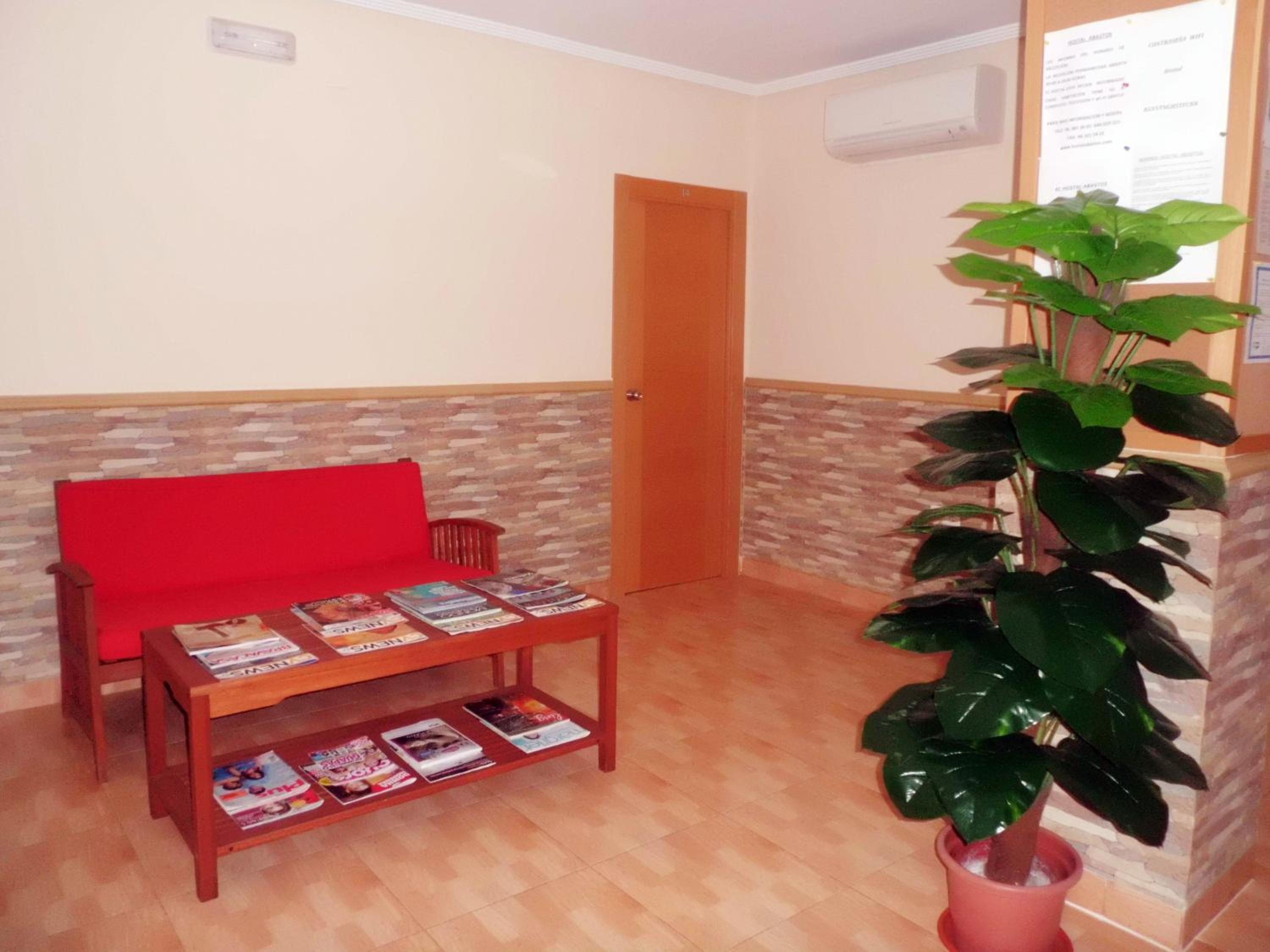 Hostal Abastos