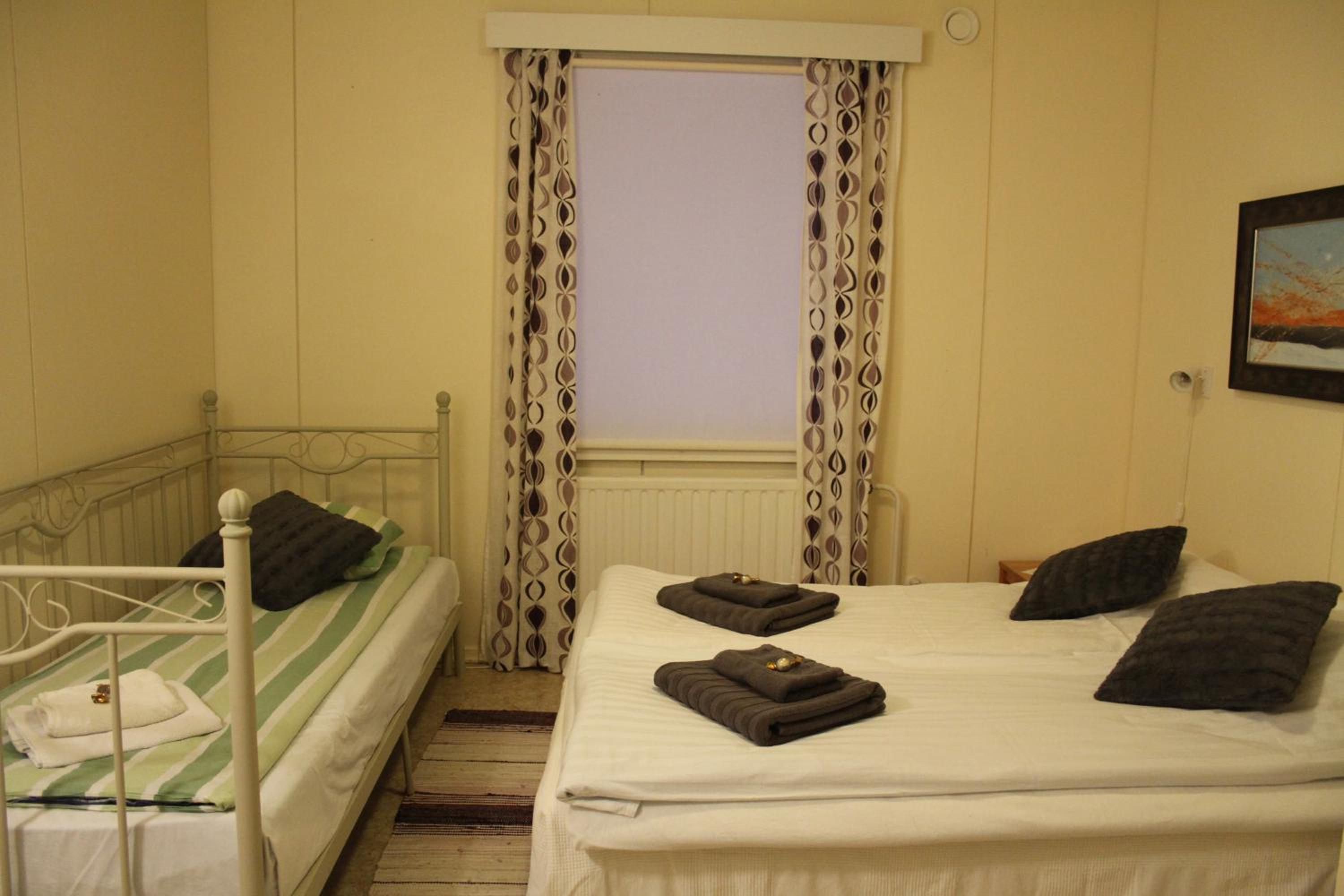 B&B RukaTupa