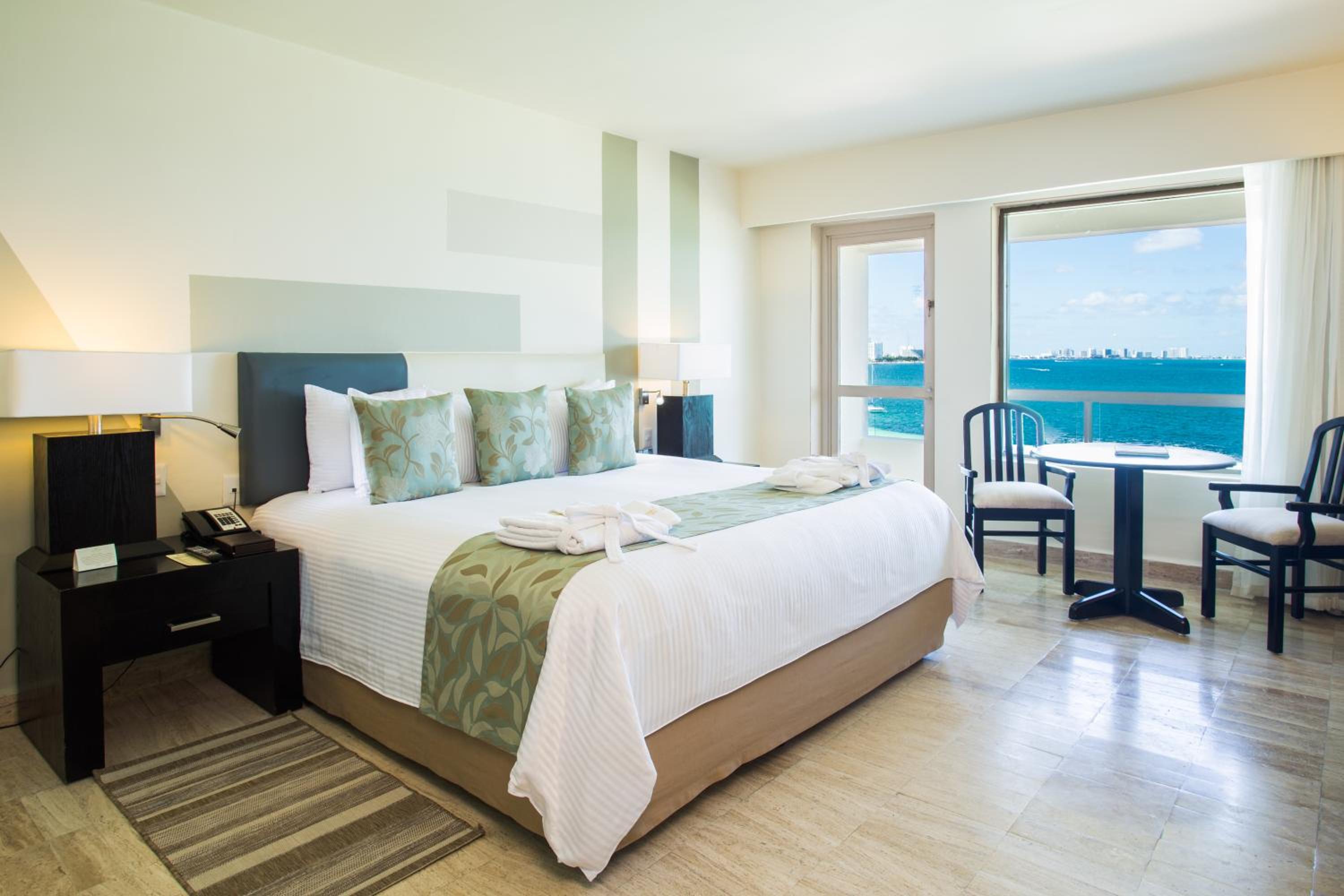 Dreams Sands Cancun Resort & Spa