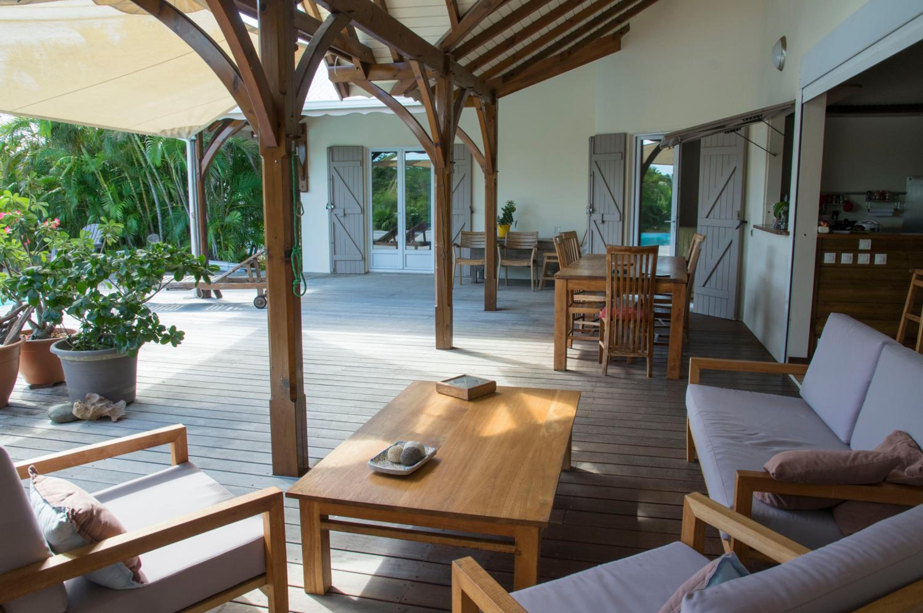 Villa Tiarés view 4