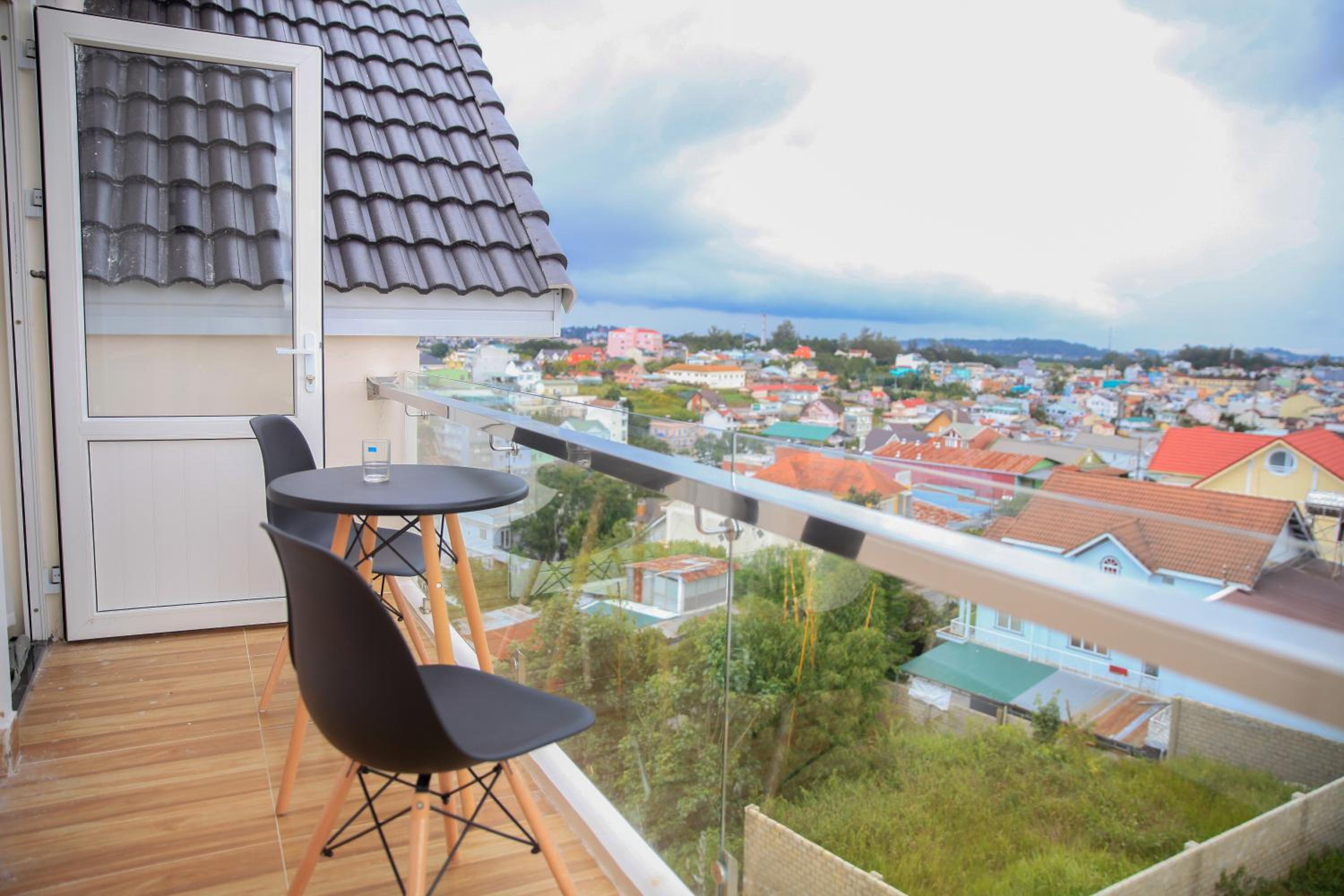 balcony