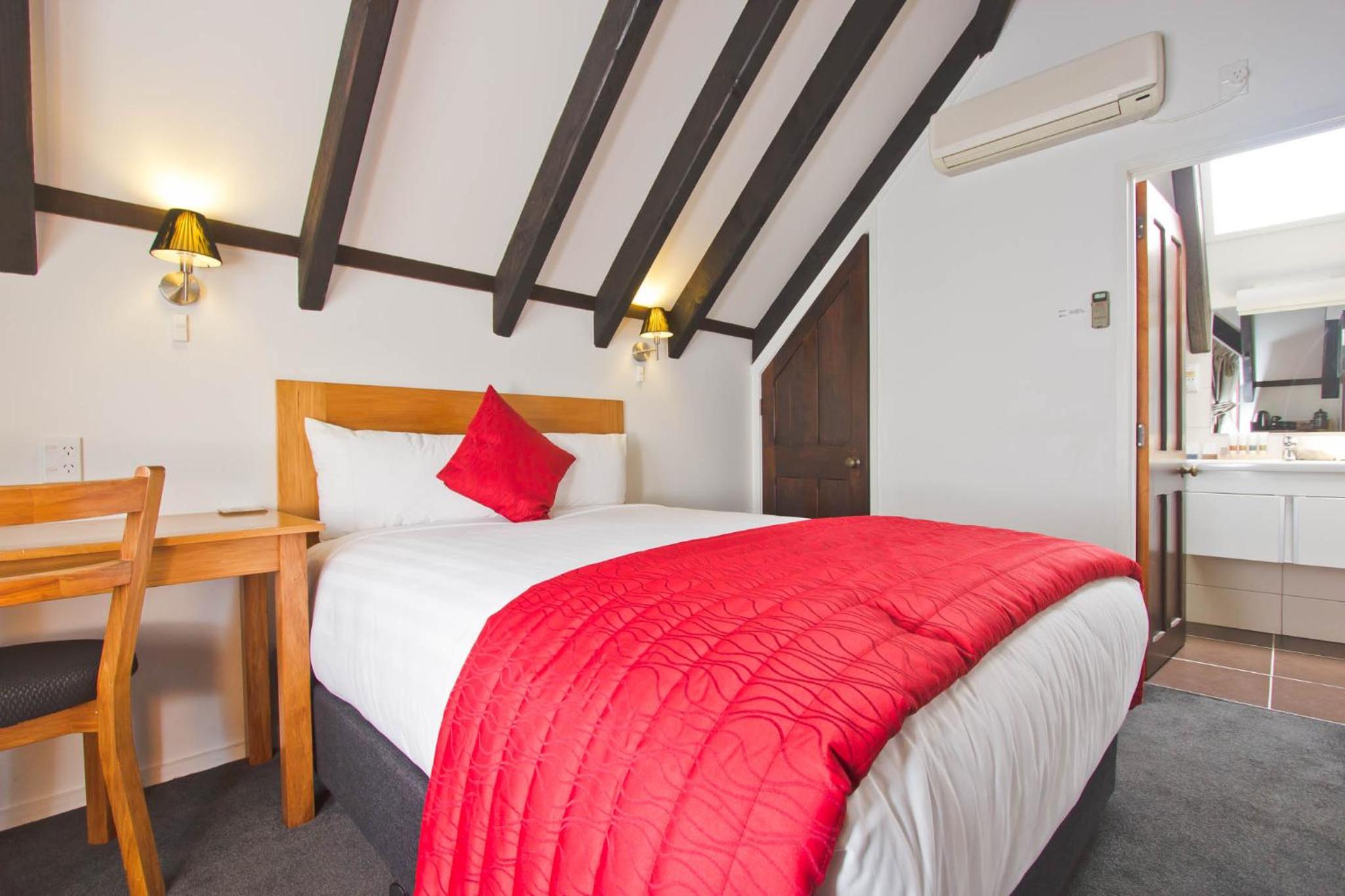 Knights Inn