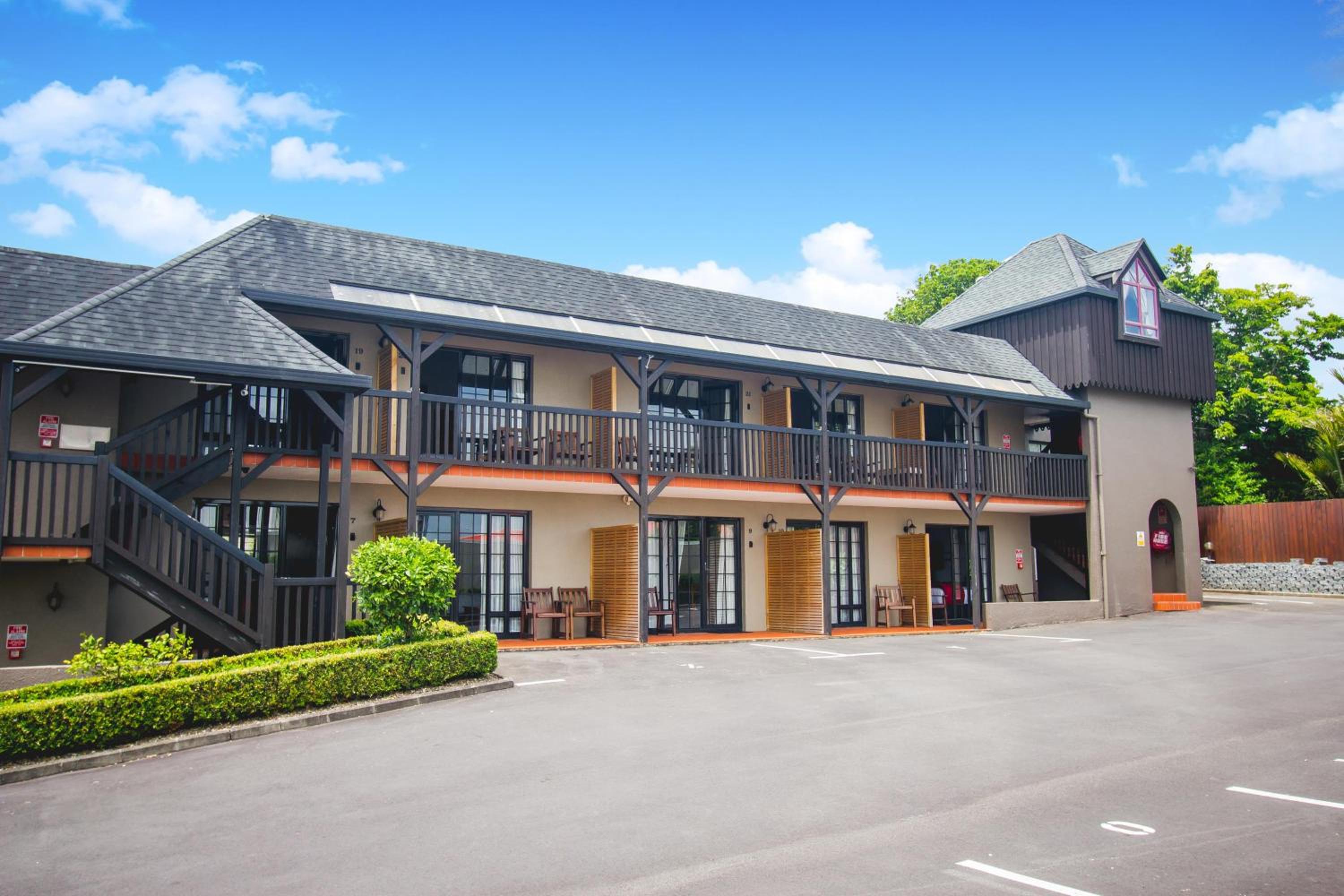 Knights Inn