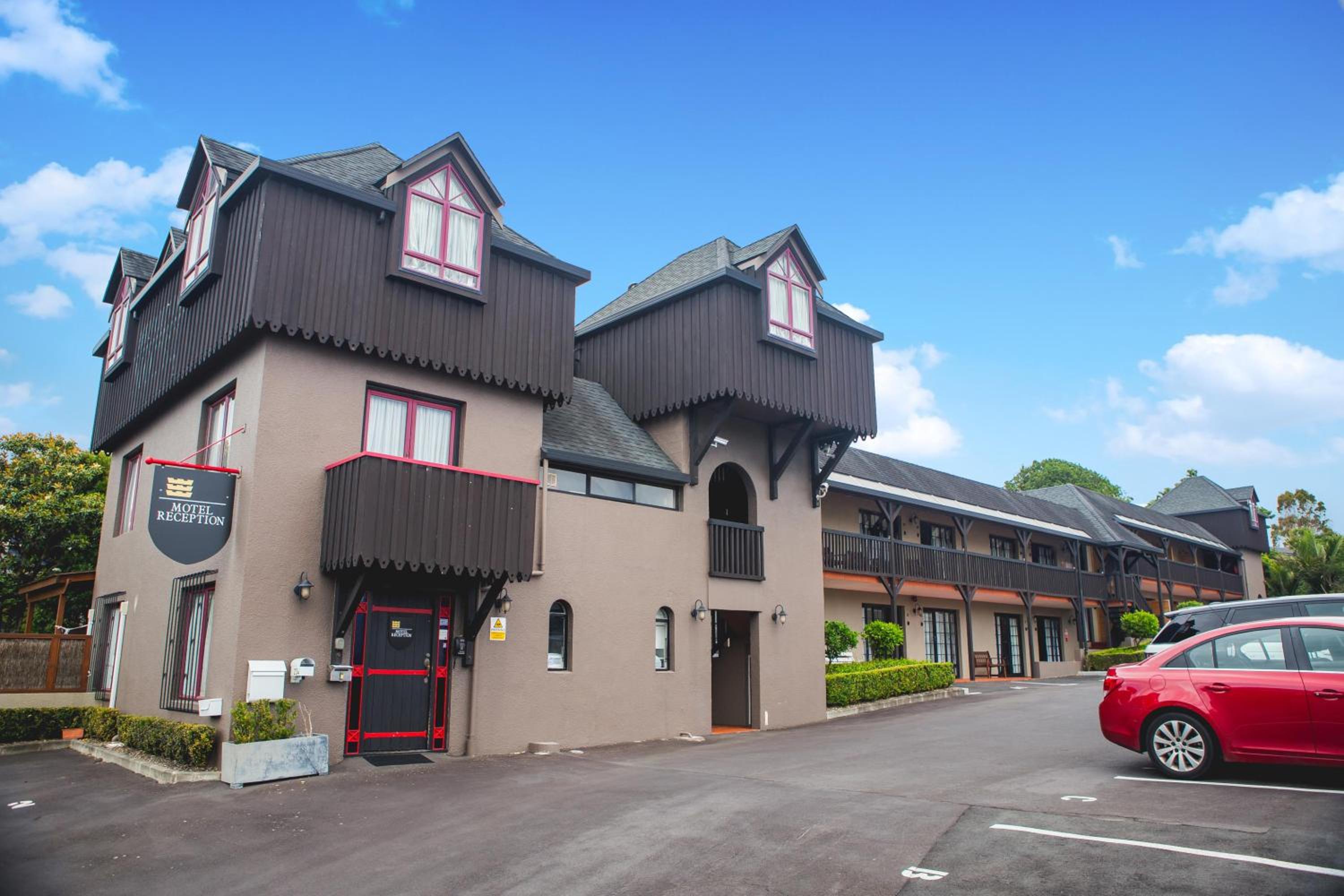 Knights Inn