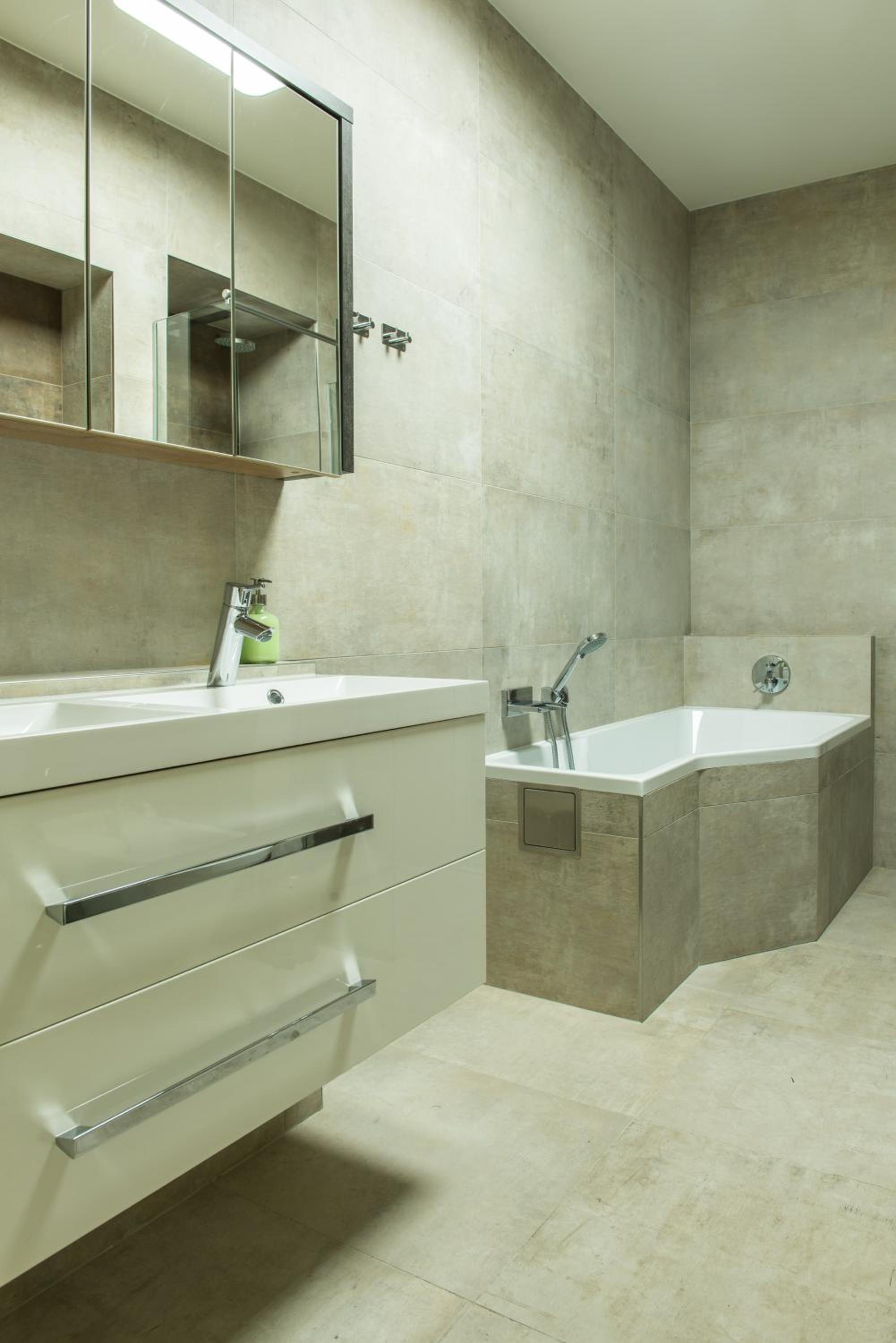 Exclusive 3 Bedroom Top-Notch Flat, GREAT LOCATION