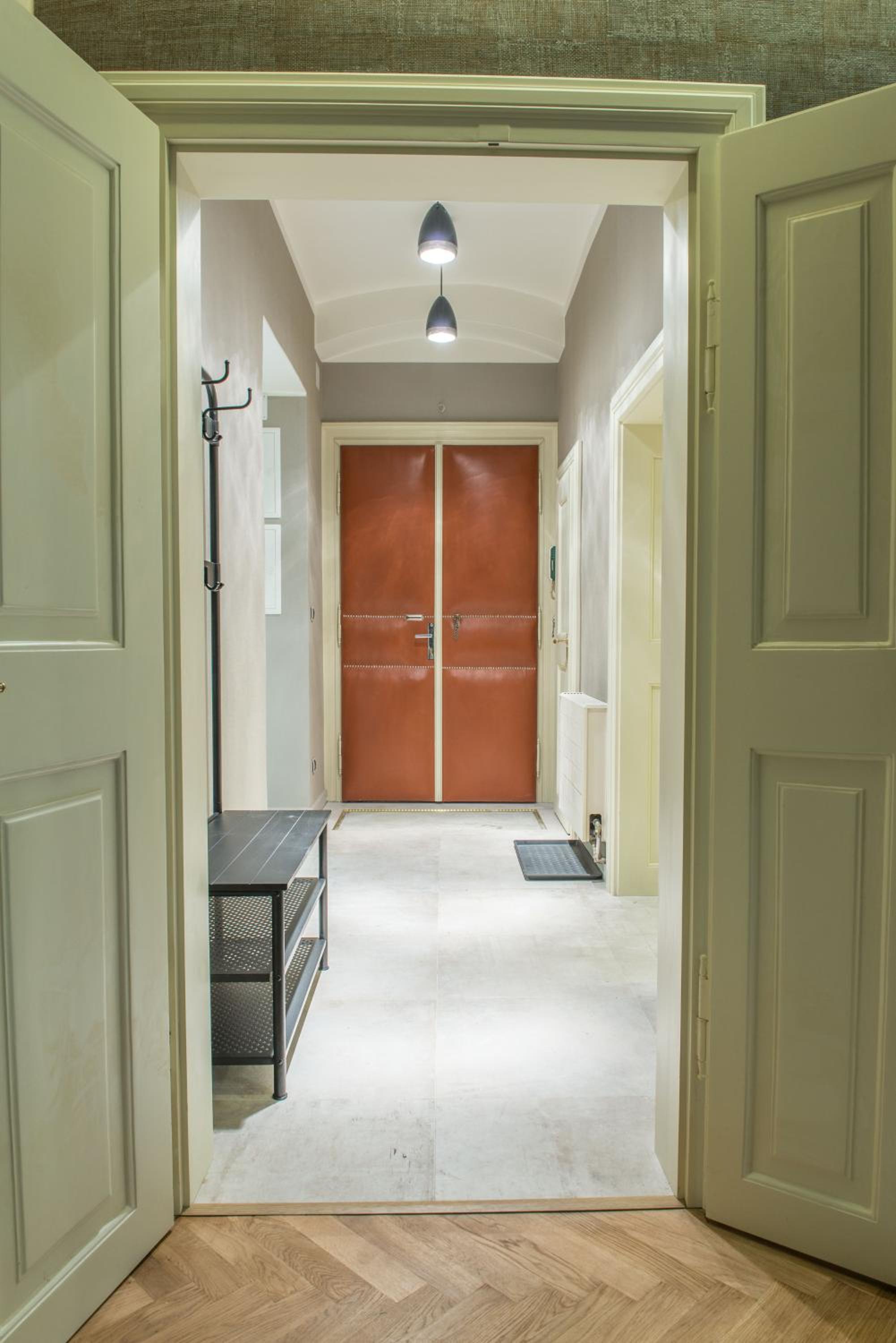 Exclusive 3 Bedroom Top-Notch Flat, GREAT LOCATION