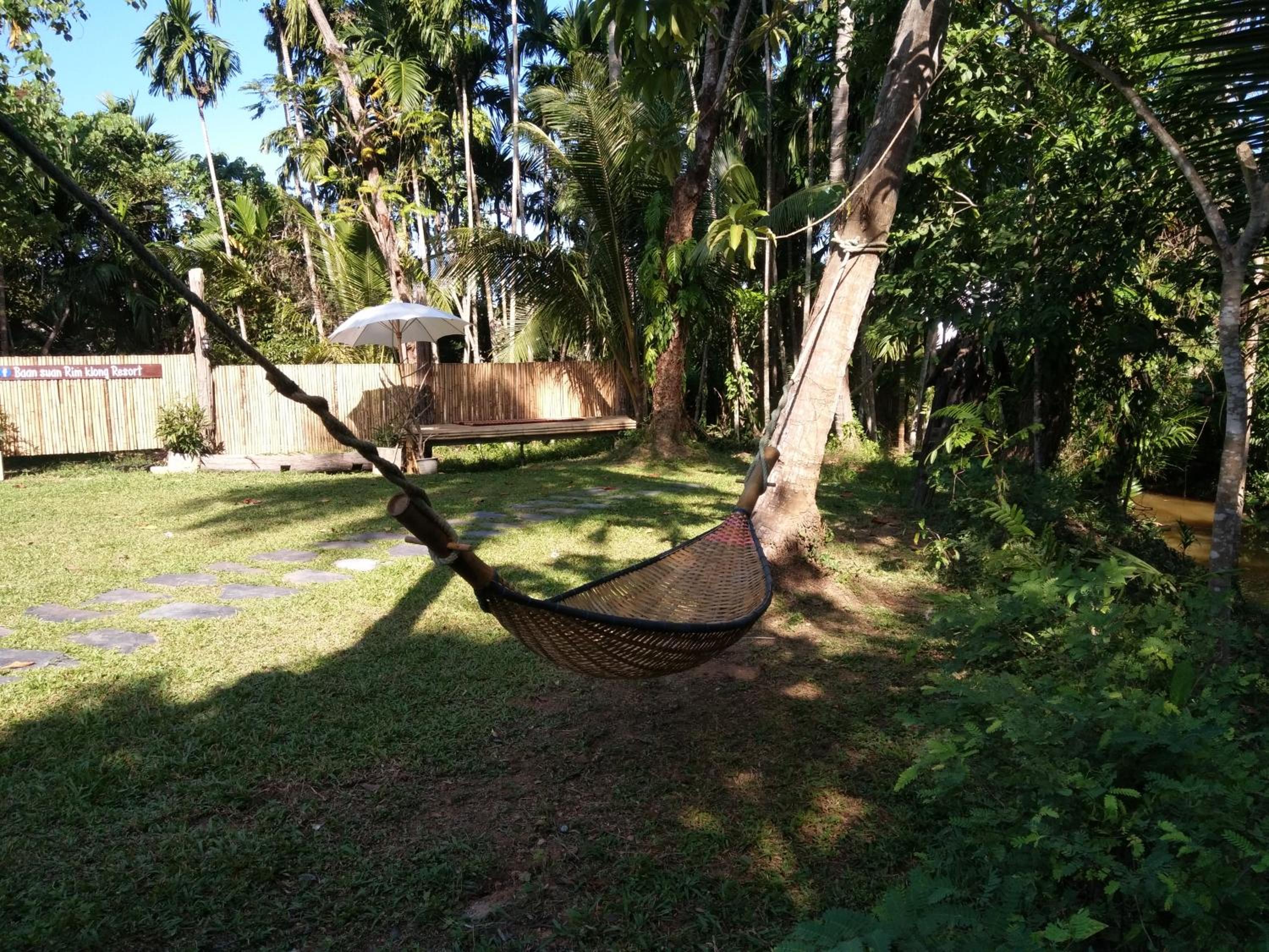 Baan Suan Rim Klong Resort
