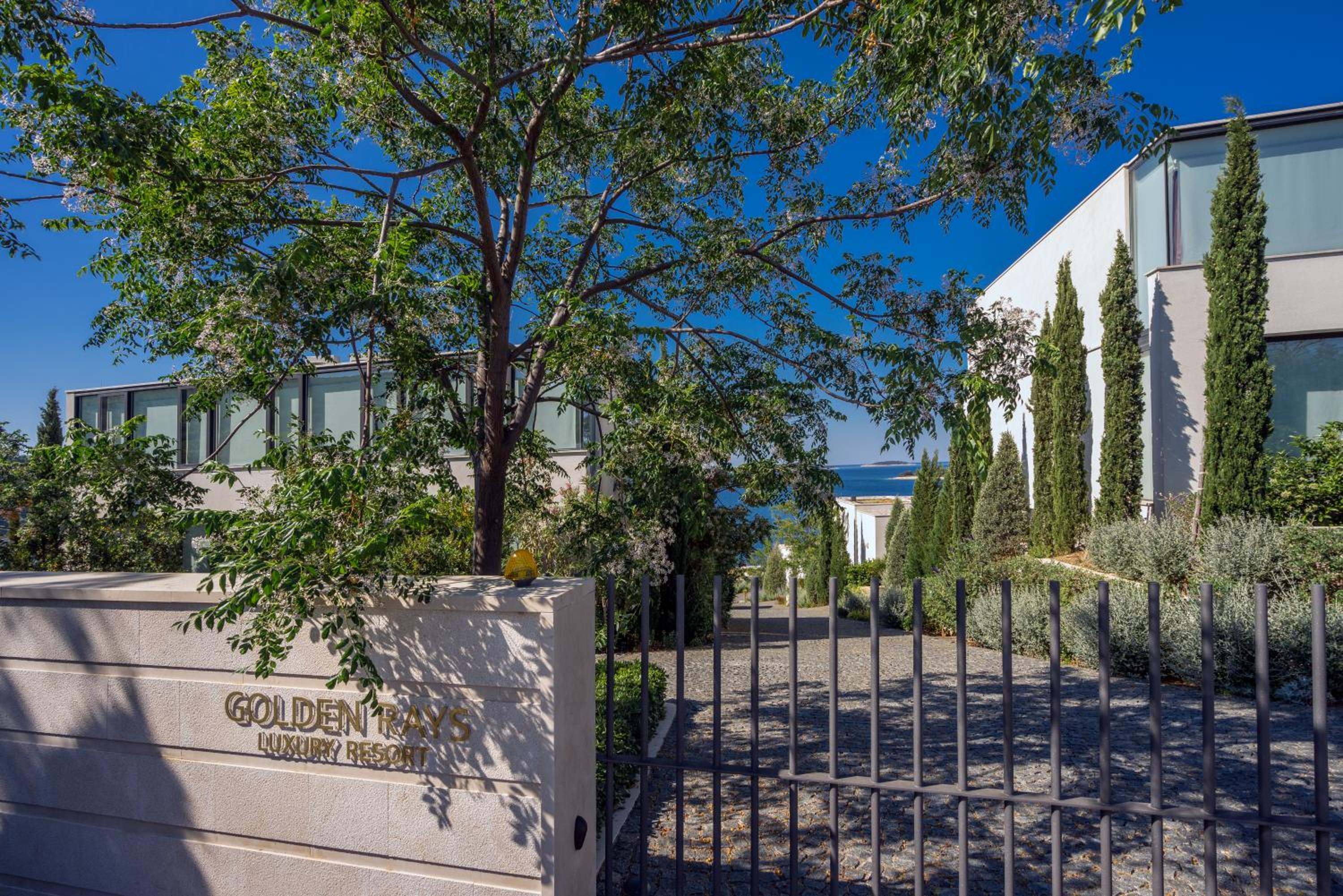 Golden Rays Luxury Villas & Apartments