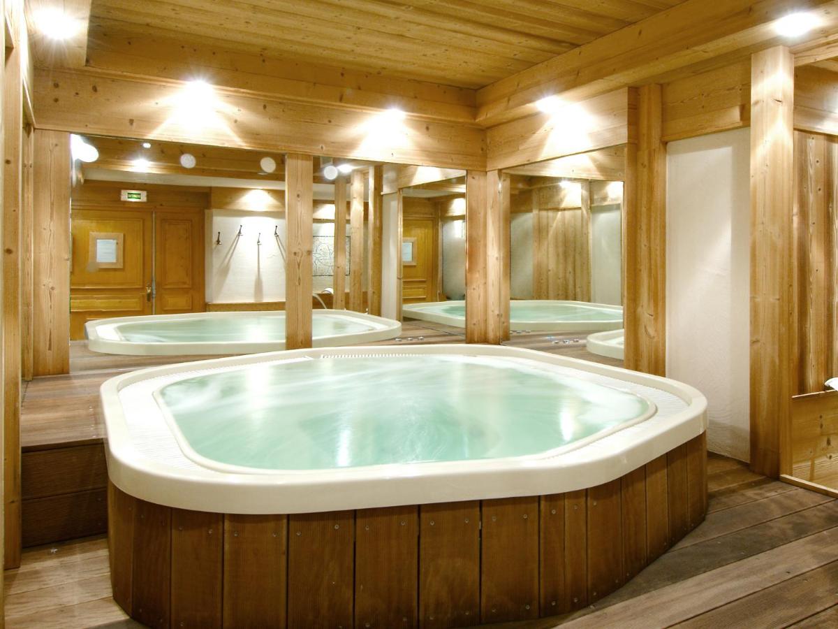 Jacuzzi