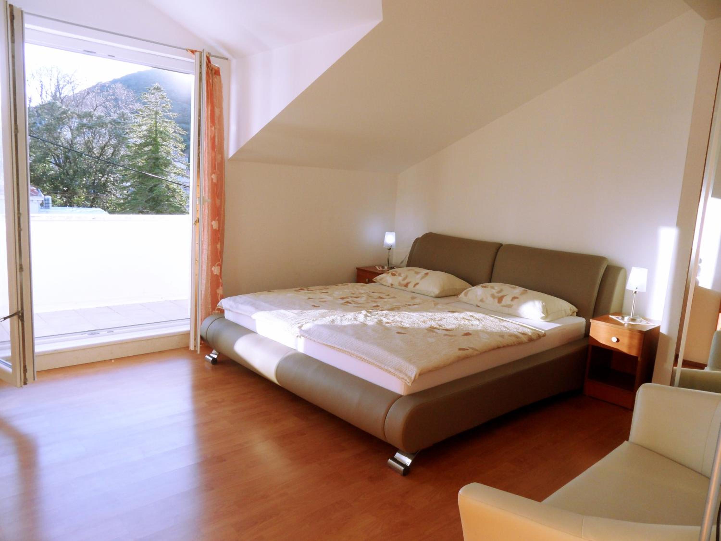 Adria Apartments and Rooms