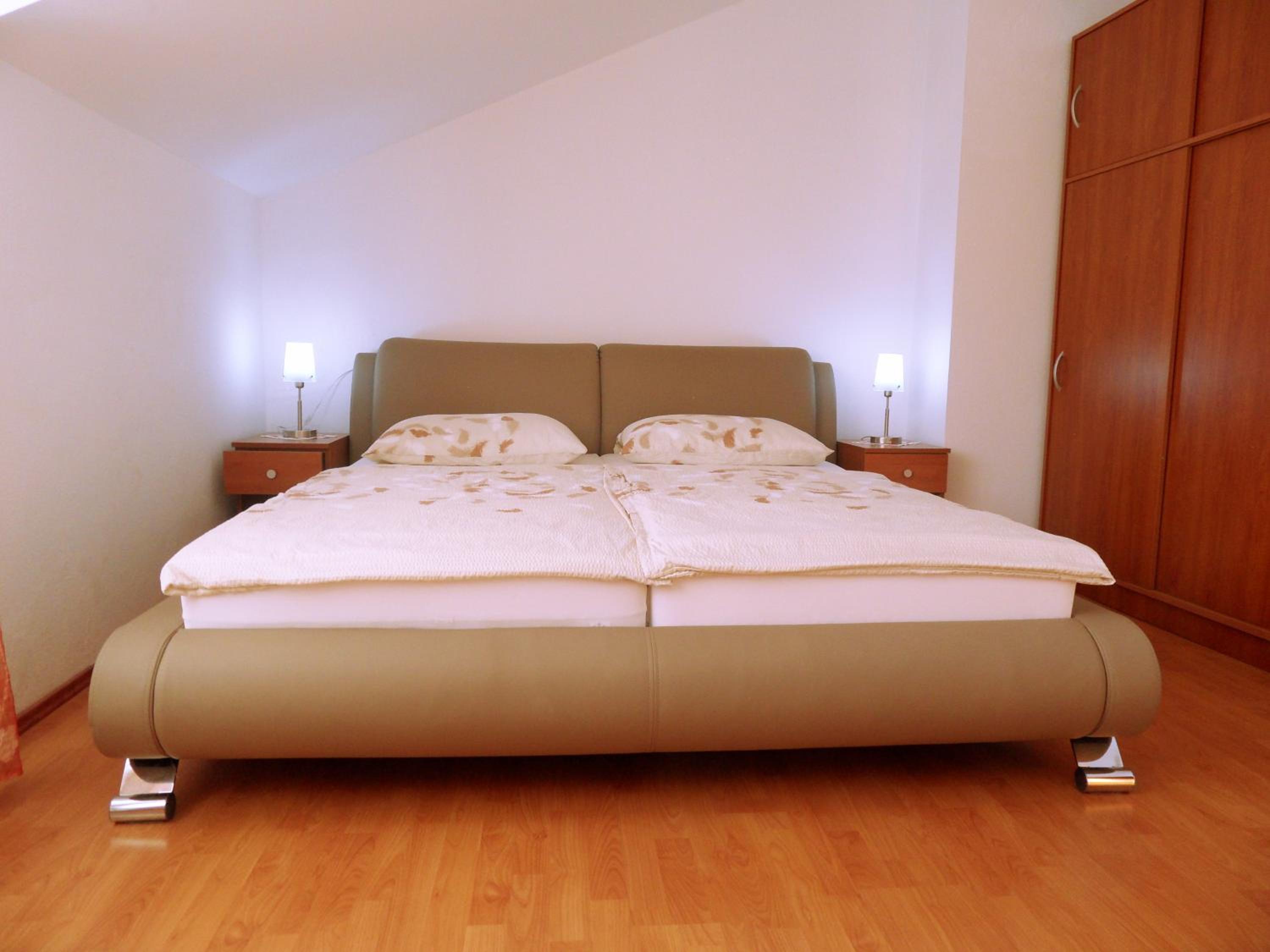 Adria Apartments and Rooms