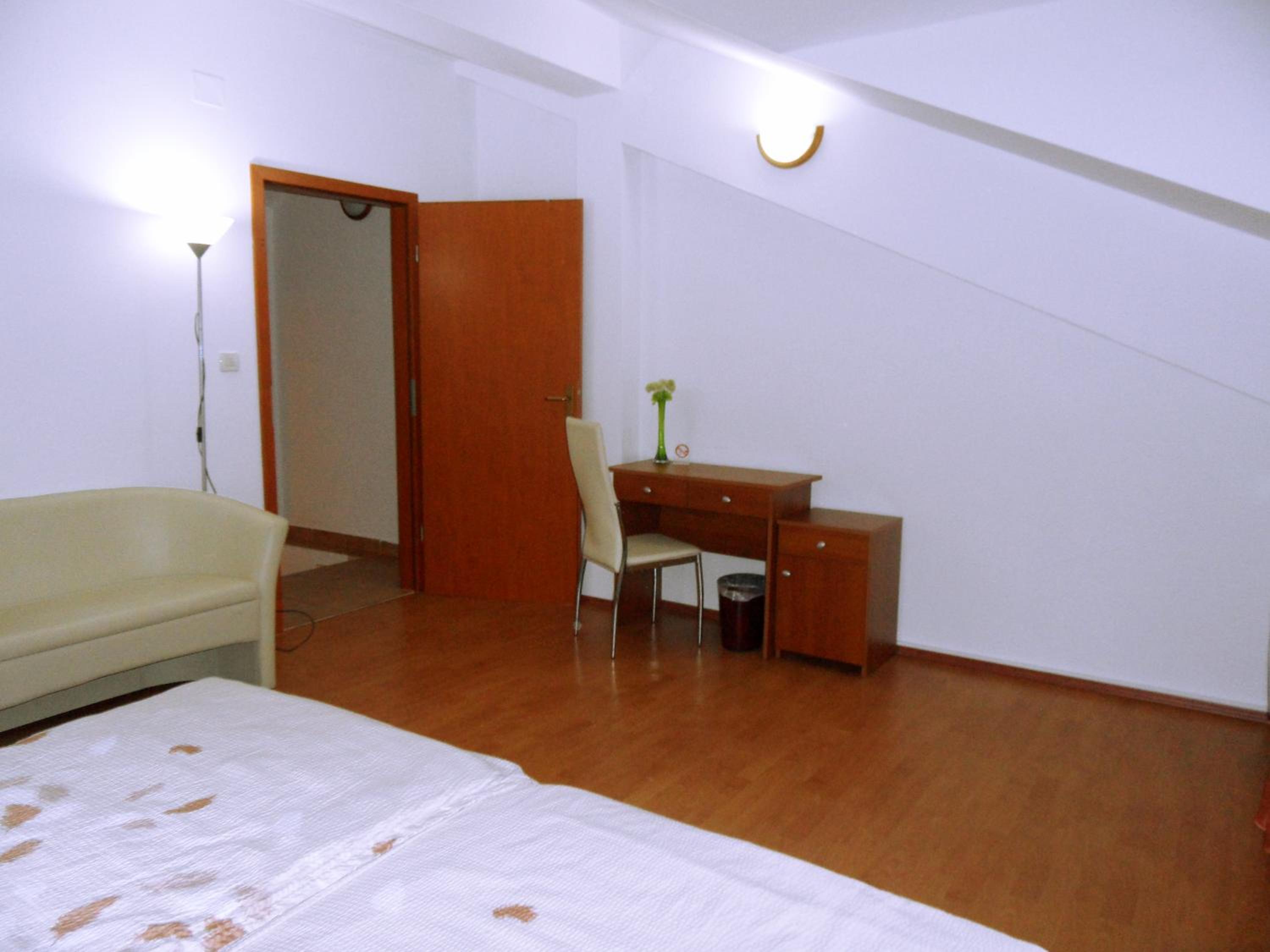Adria Apartments and Rooms