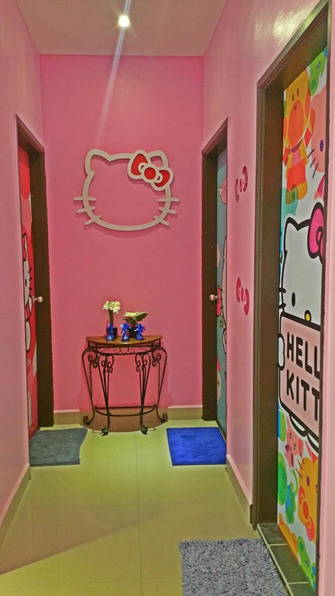 Hello Kitty Signature Suite