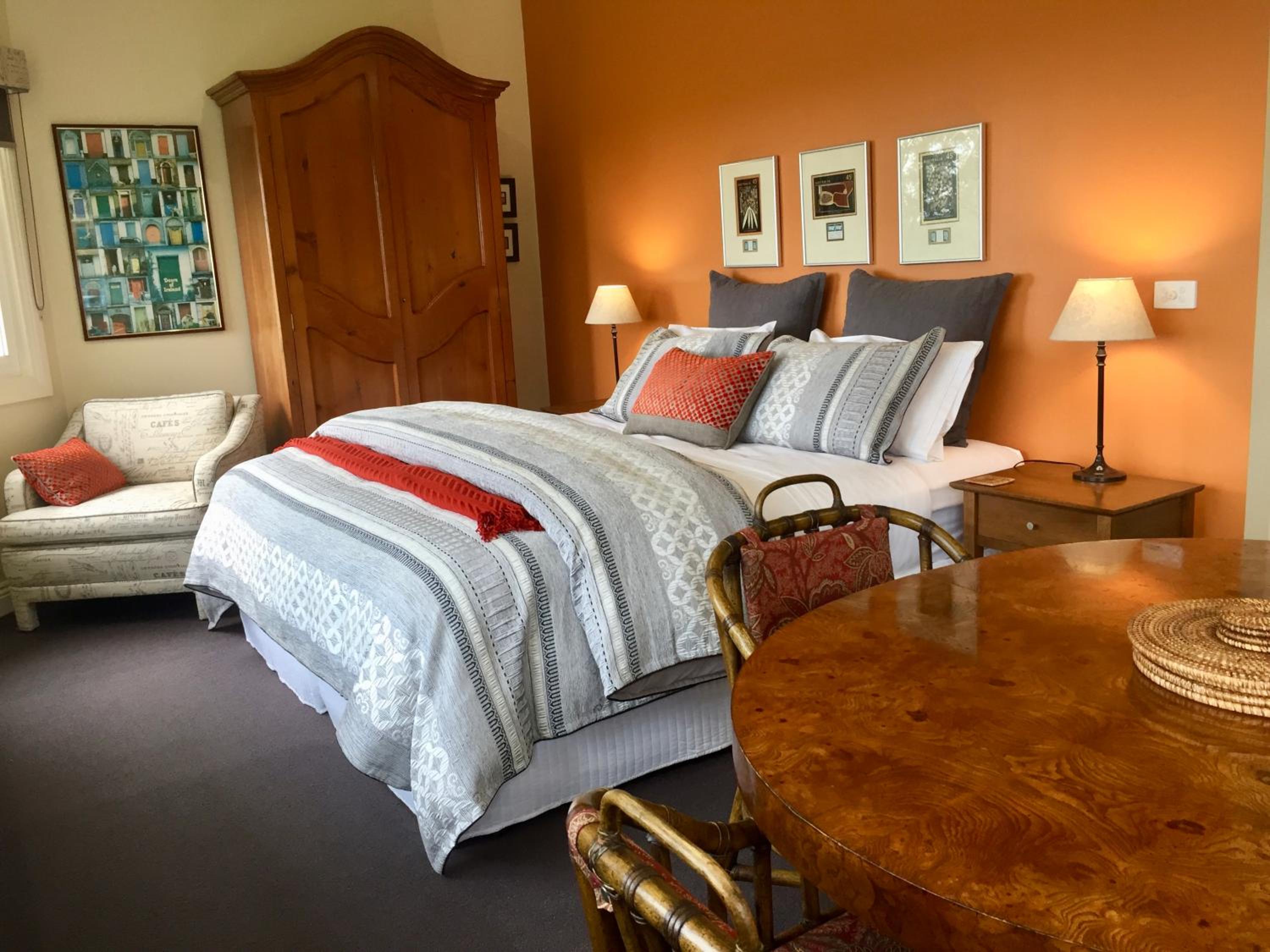 Llarrinda Bed & Breakfast