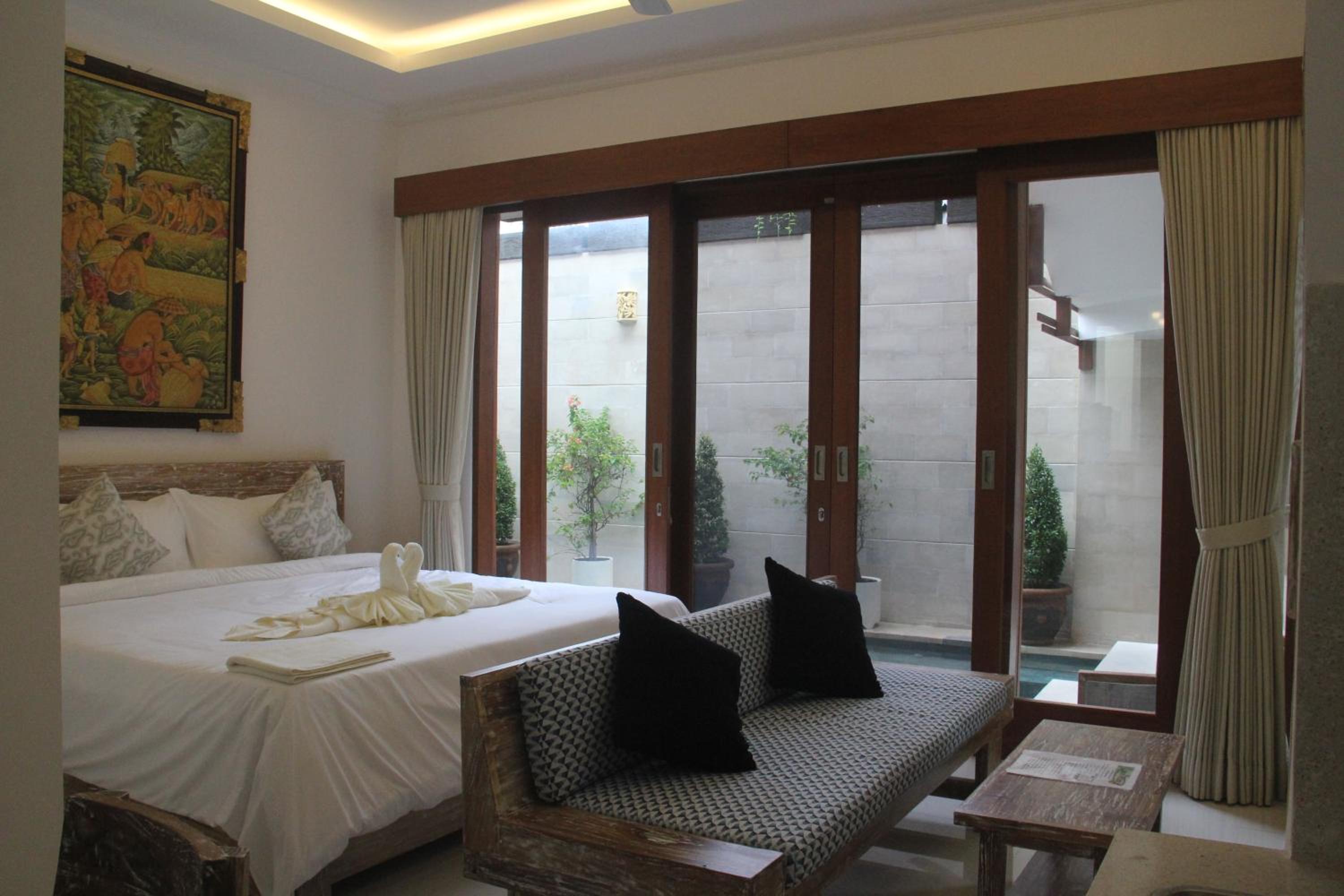 Green Studio Apartment Seminyak