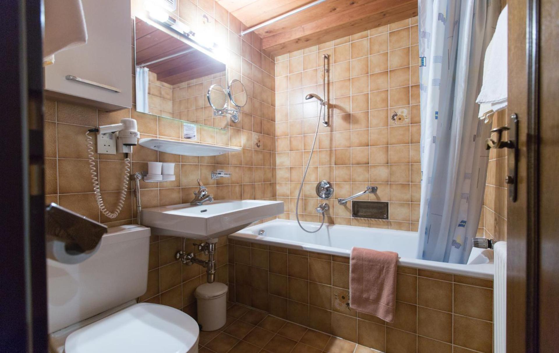 Ferienhaus Schiwiese mit freiem Eintritt in die Alpentherme & freie Nutzung der Gasteiner Bergbahnen im Sommer 2026