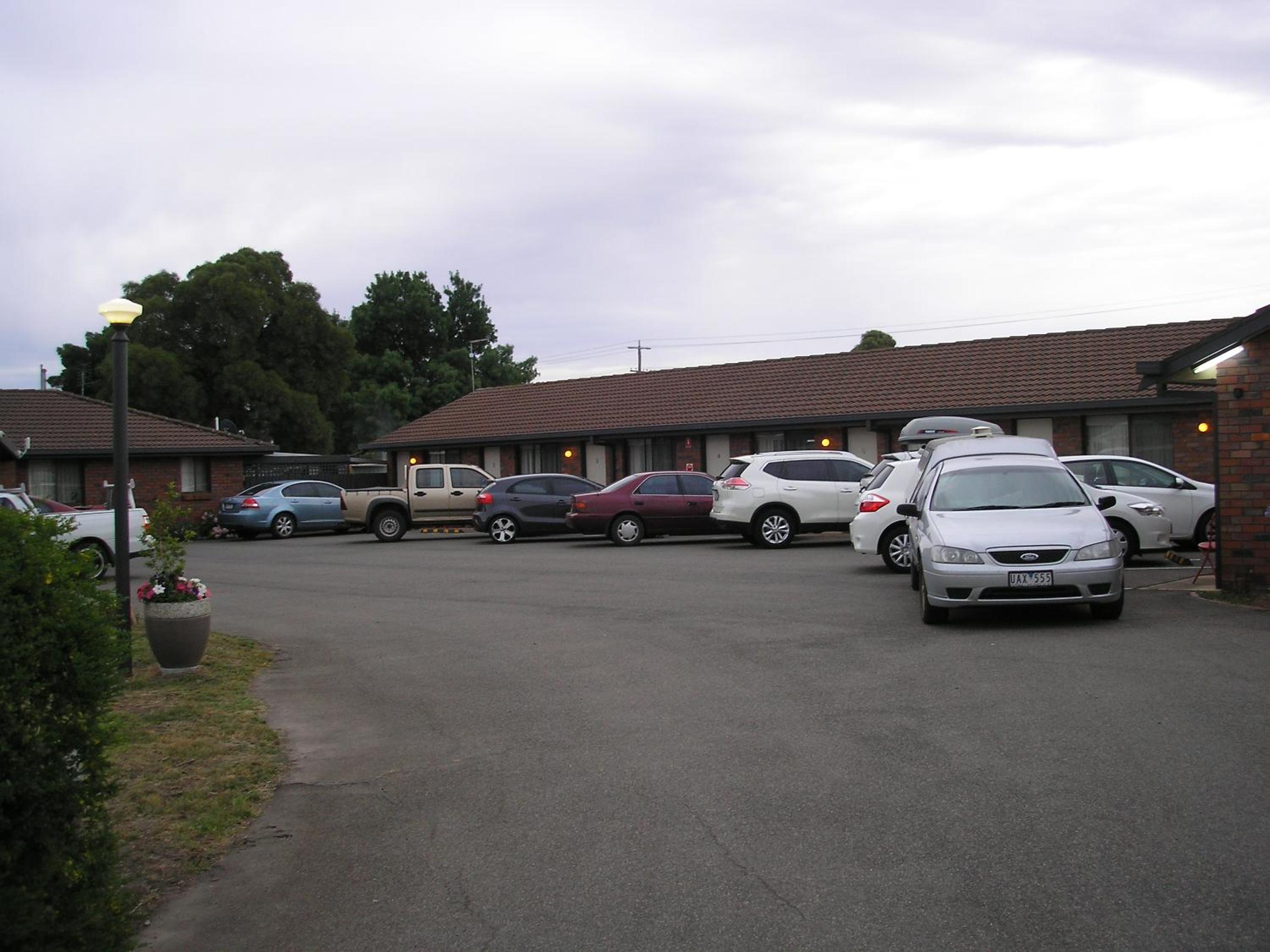 Coorrabin Motor Inn