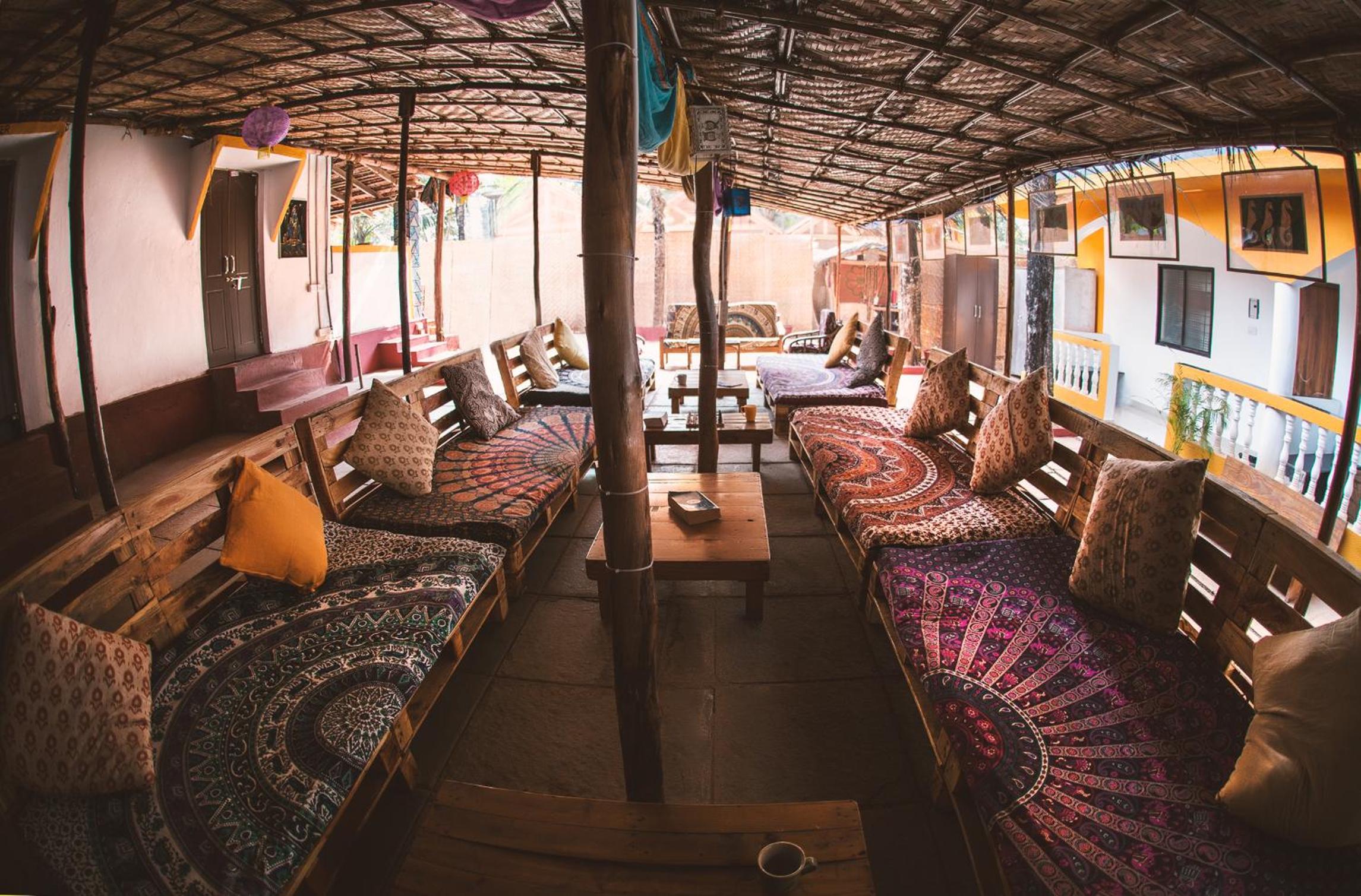 lounge
