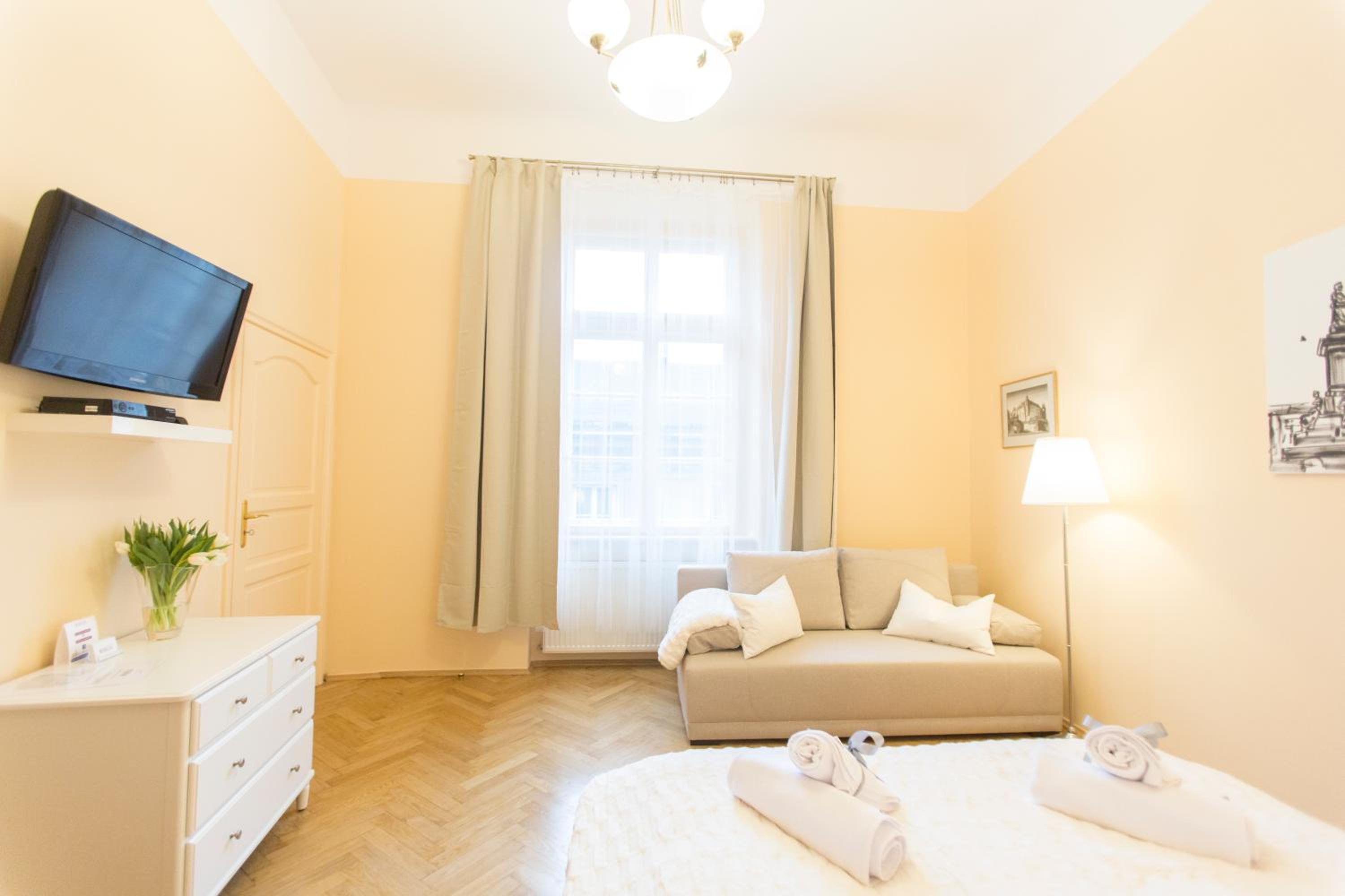 Apartments Roman