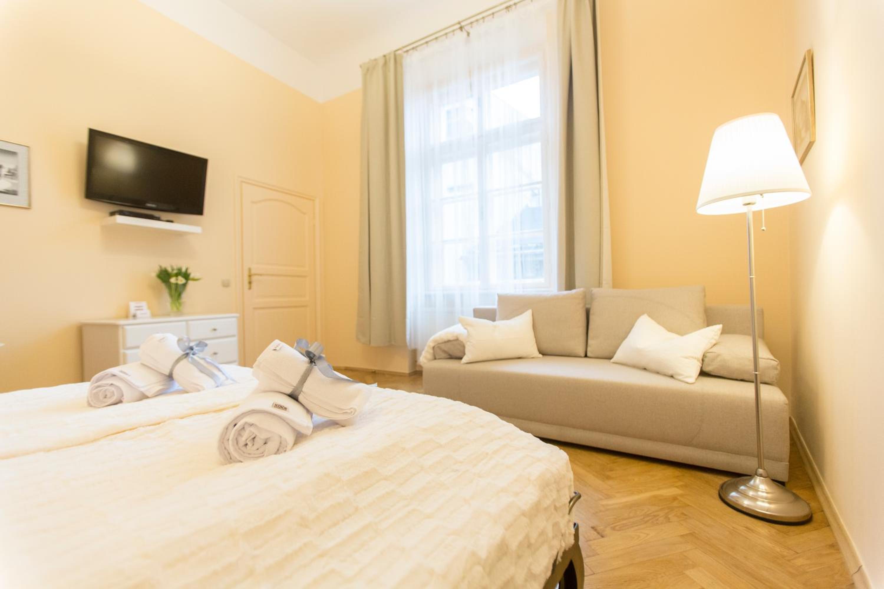 Apartments Roman