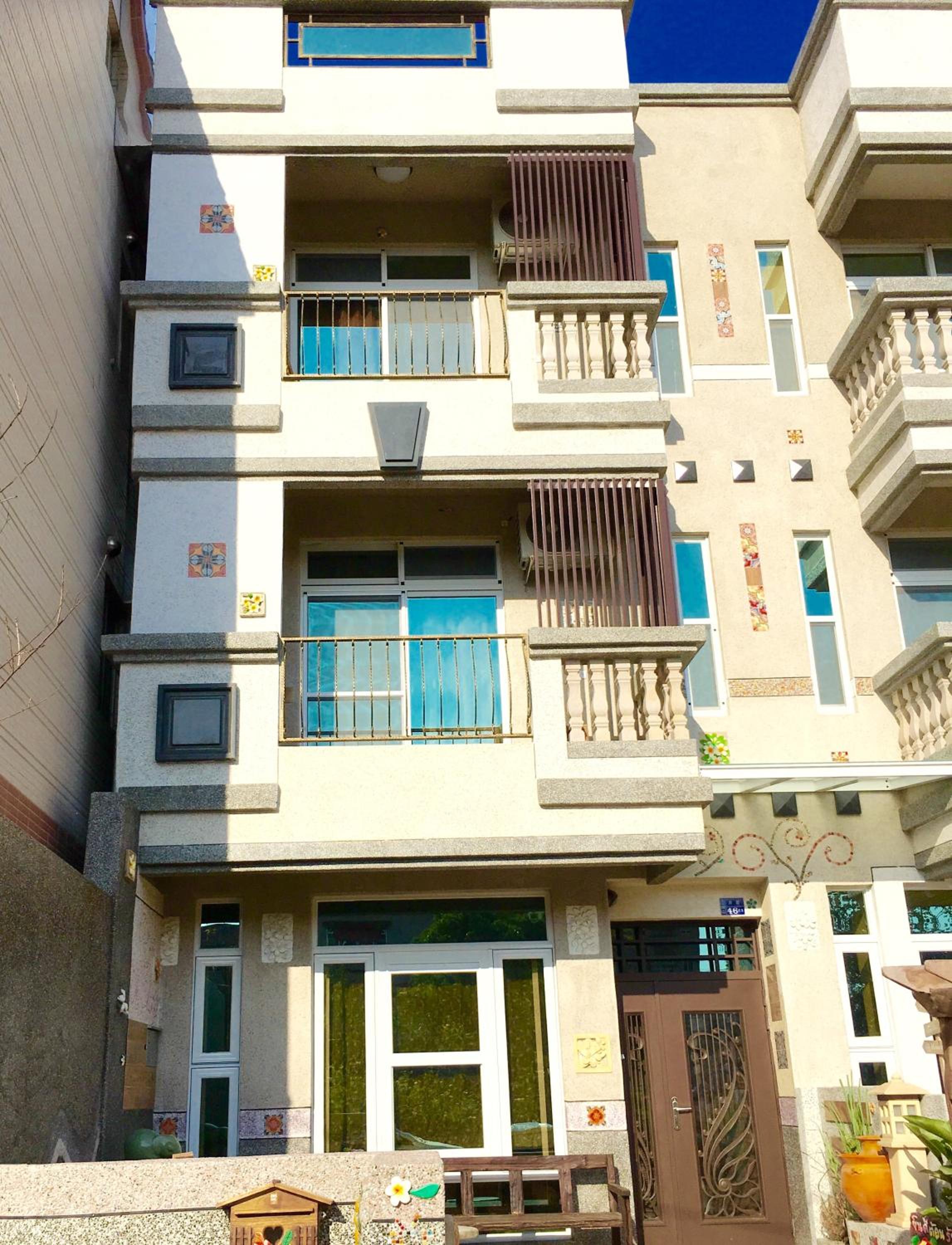 Home & Teak Homestay