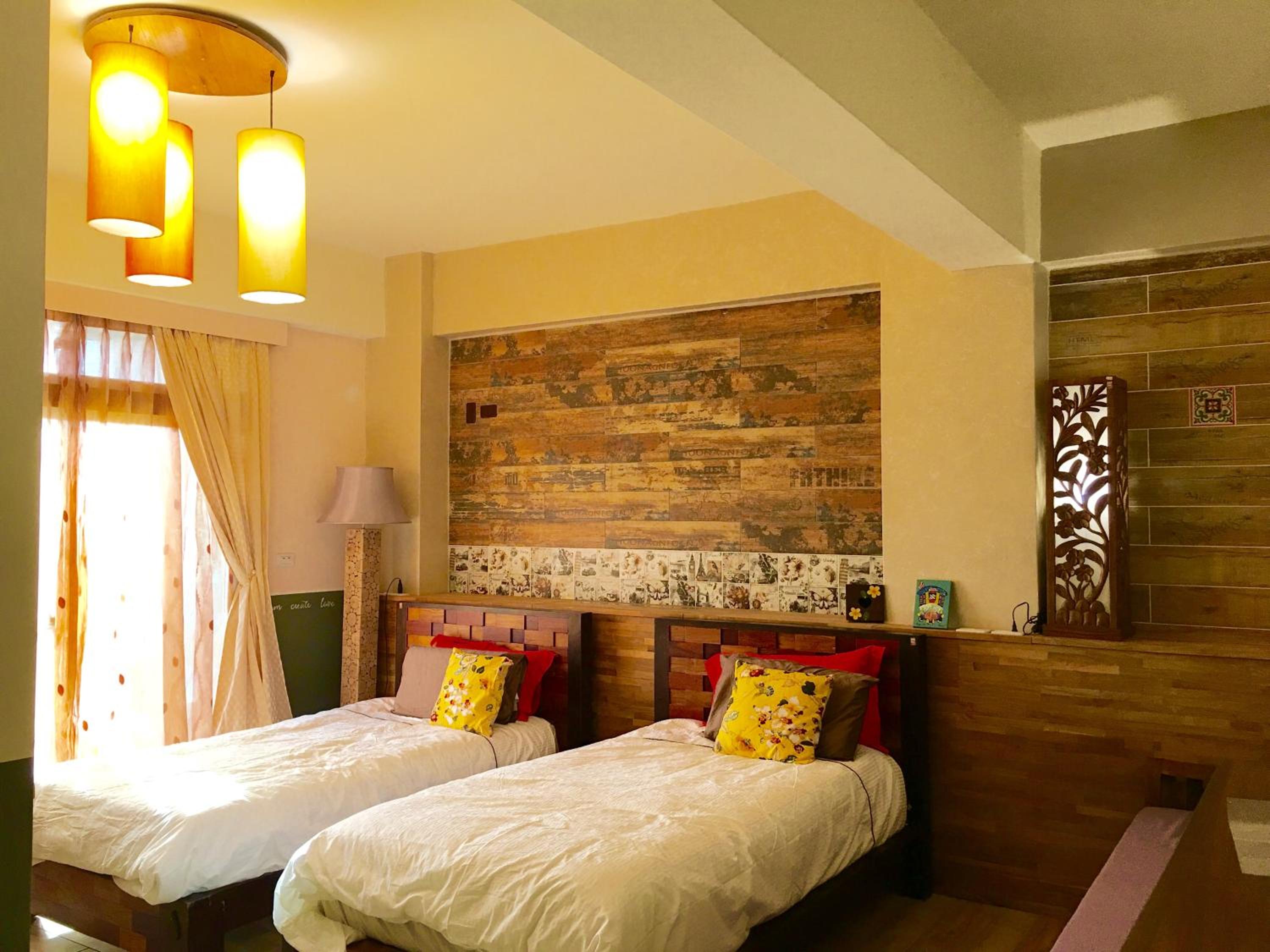 Home & Teak Homestay