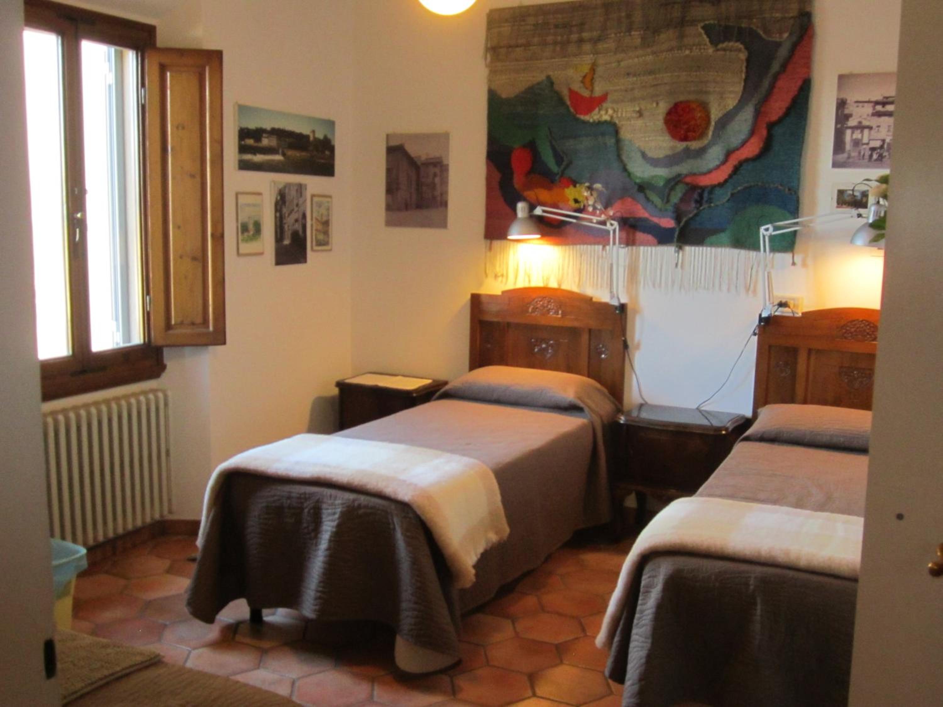 B&B 